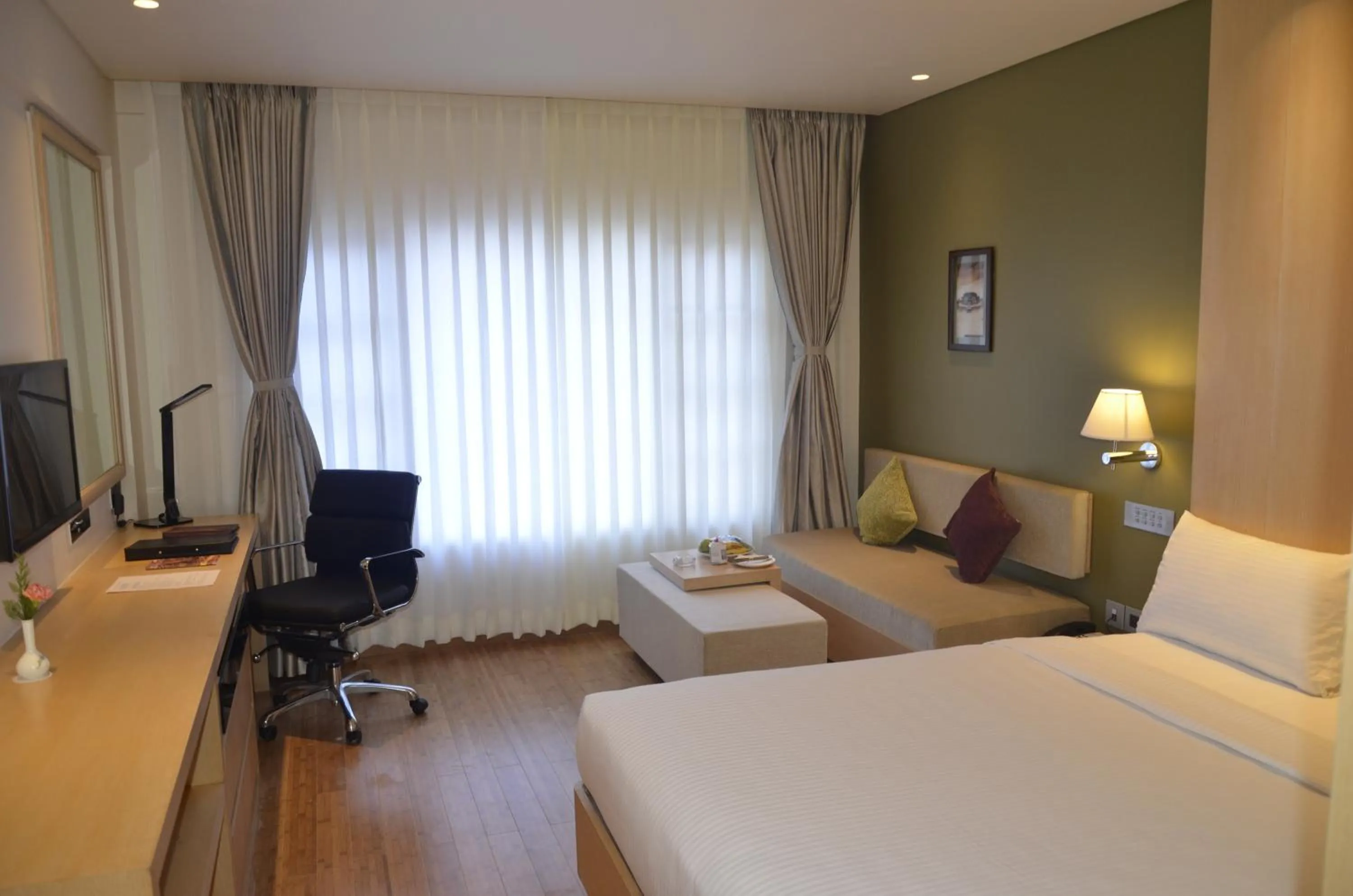 Day, Bed in The Chancery Hotel