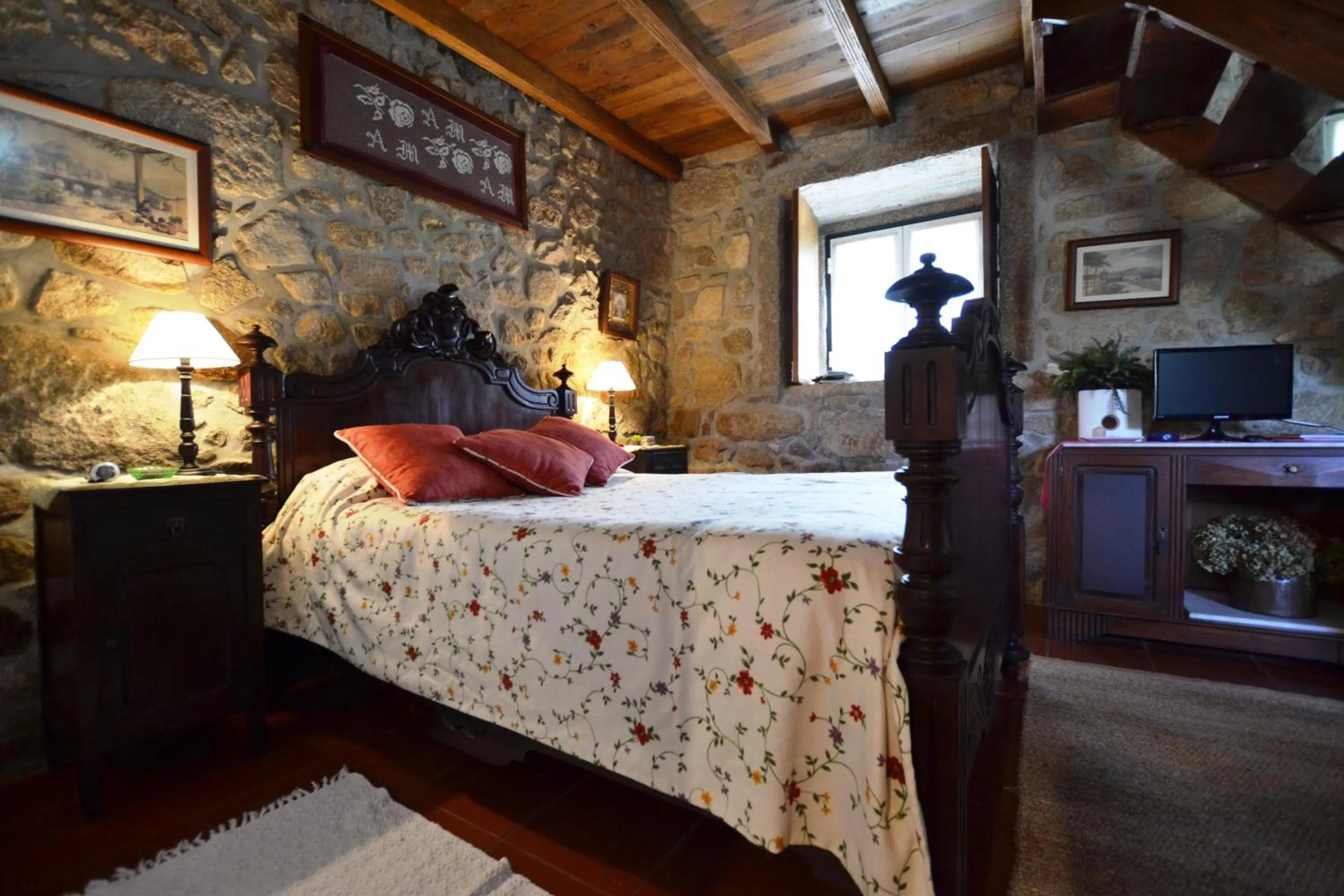 Bed in Quinta de Santa Baia