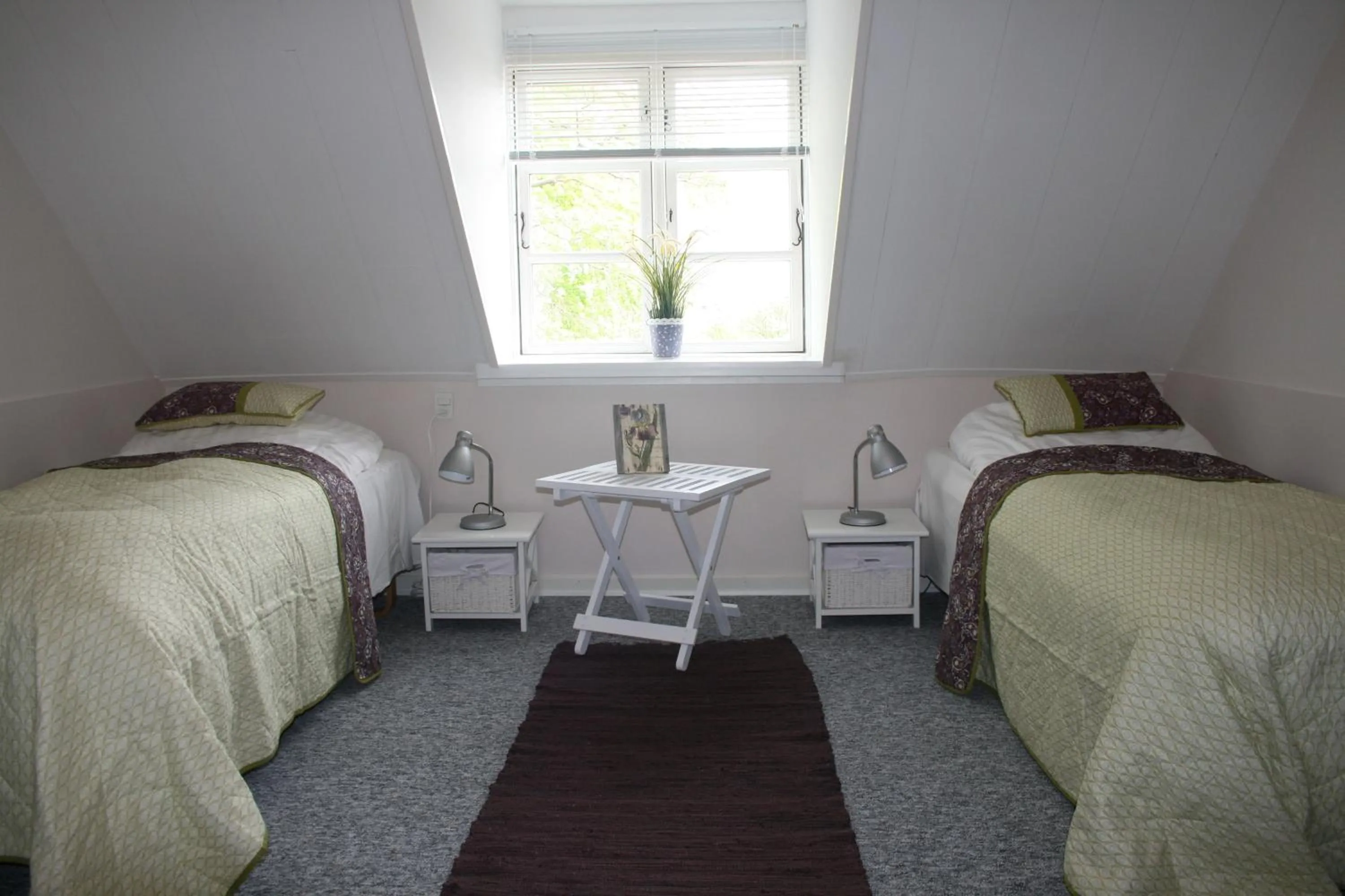 Economy Twin Room with Shared Bathroom in Hotel Ærøhus