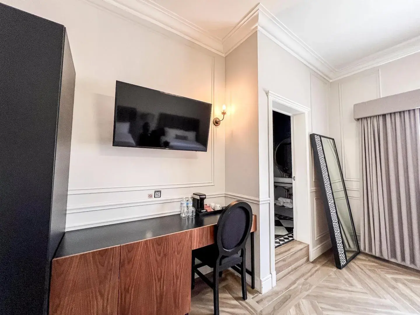 Deluxe Double Room in Mansión E. Borbón Deluxe Double Room in Mansión E. Borbón