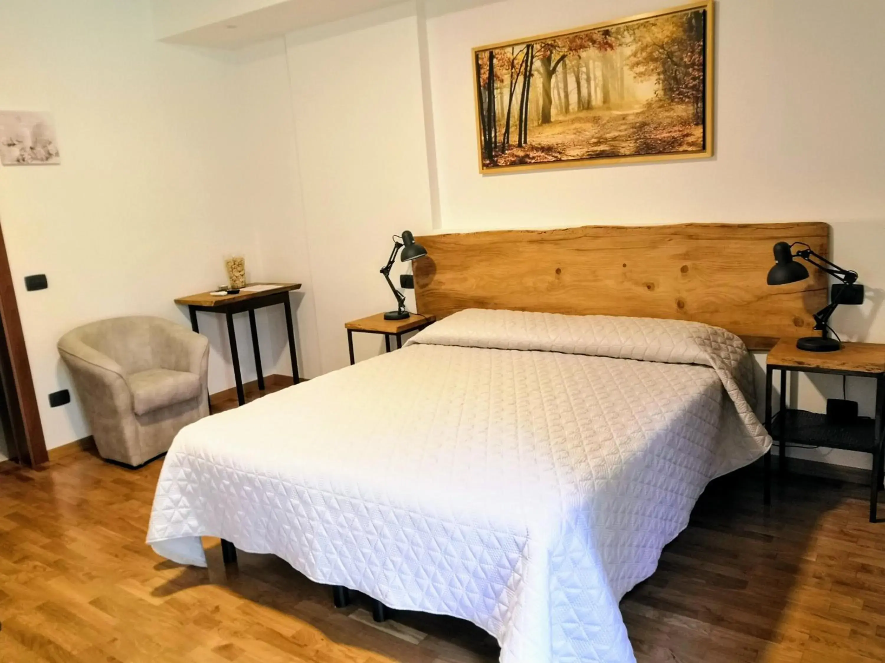 Double Room with Pool View - single occupancy in B&B Ca' Restom Double Room with Pool View - single occupancy in B&B Ca' Restom