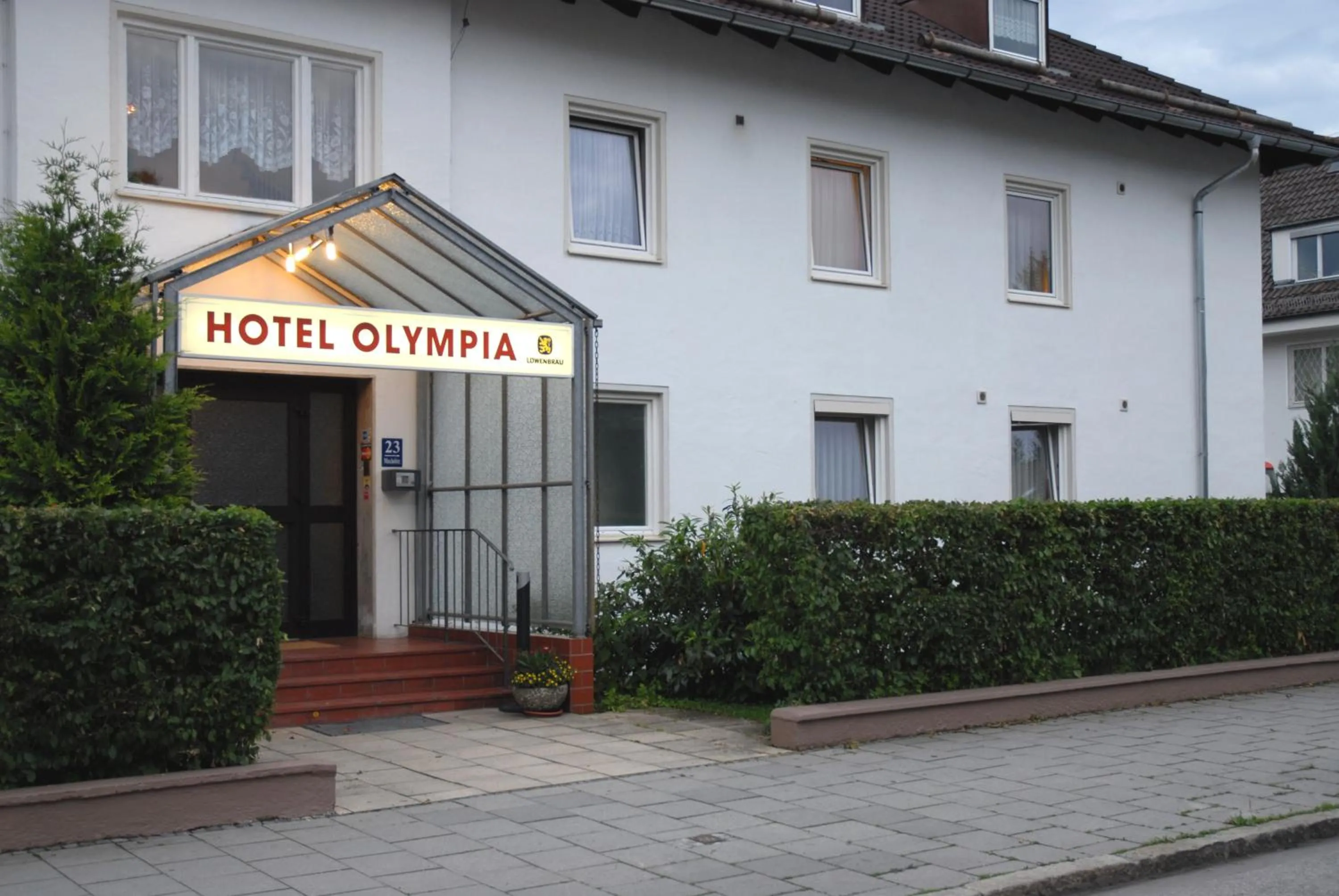 Facade/entrance in Hotel Olympia