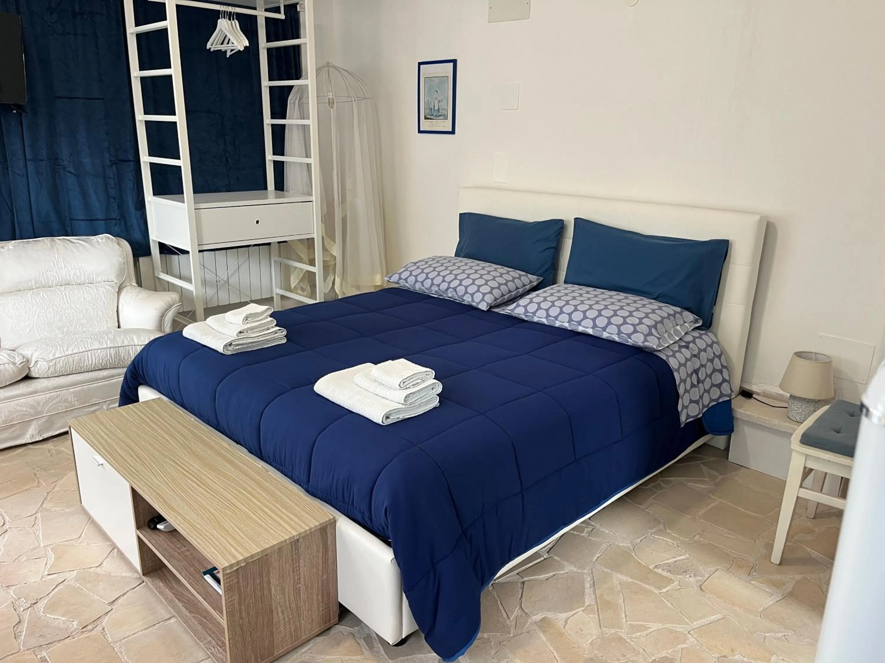 Bed in B&B Villa Mediterranea with parking space