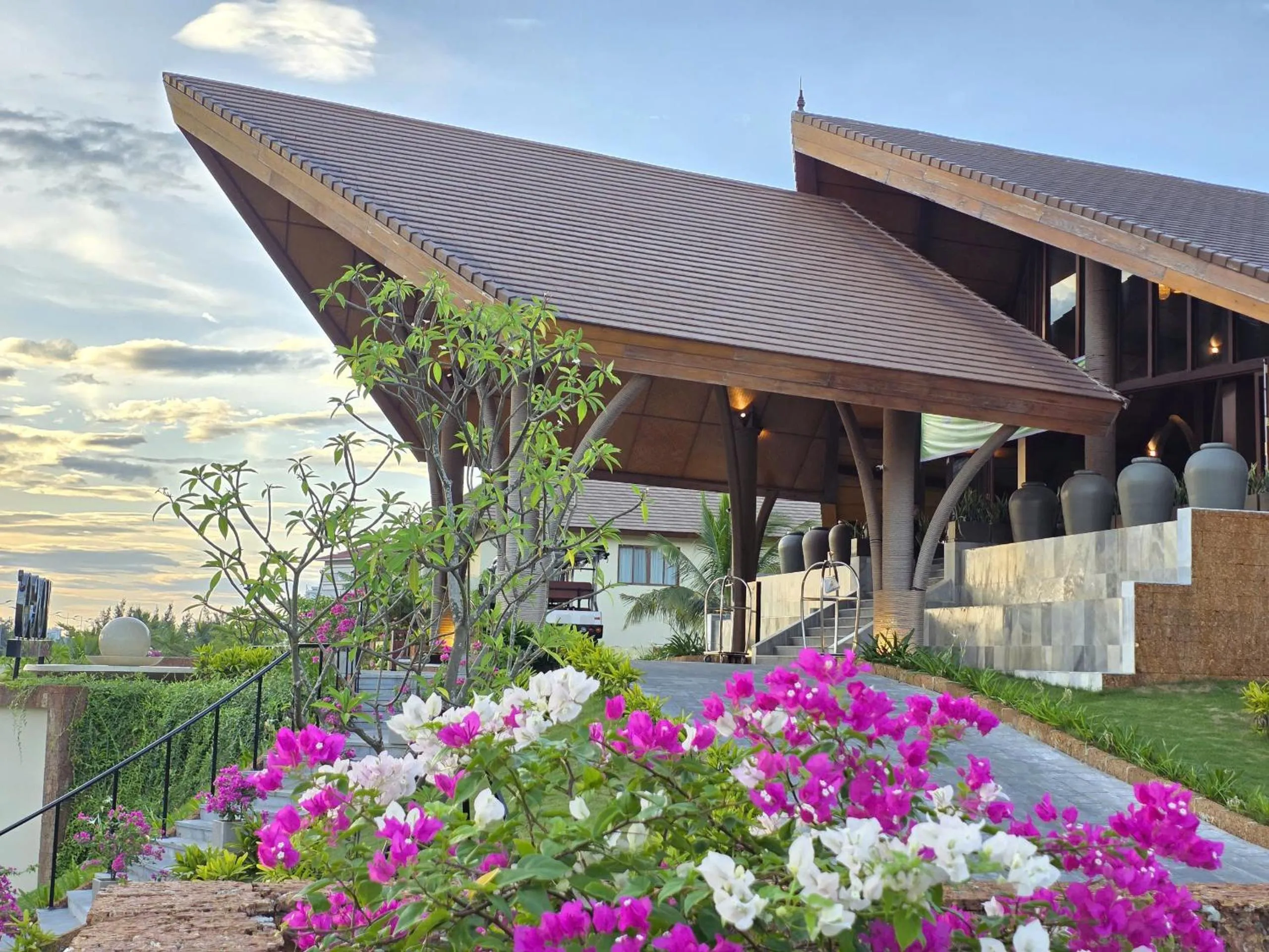 Facade/entrance in voco Quang Binh Resort by IHG