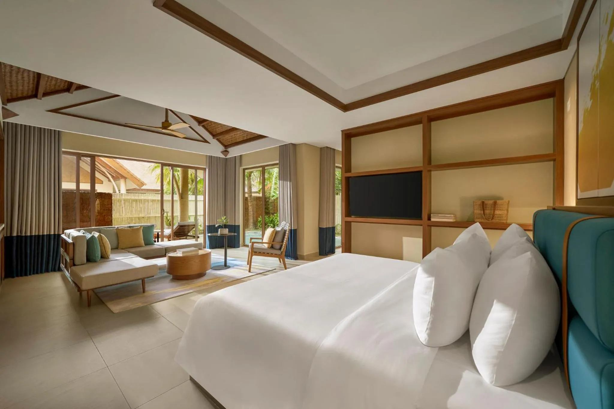 Photo of the whole room, Bed in voco Quang Binh Resort by IHG