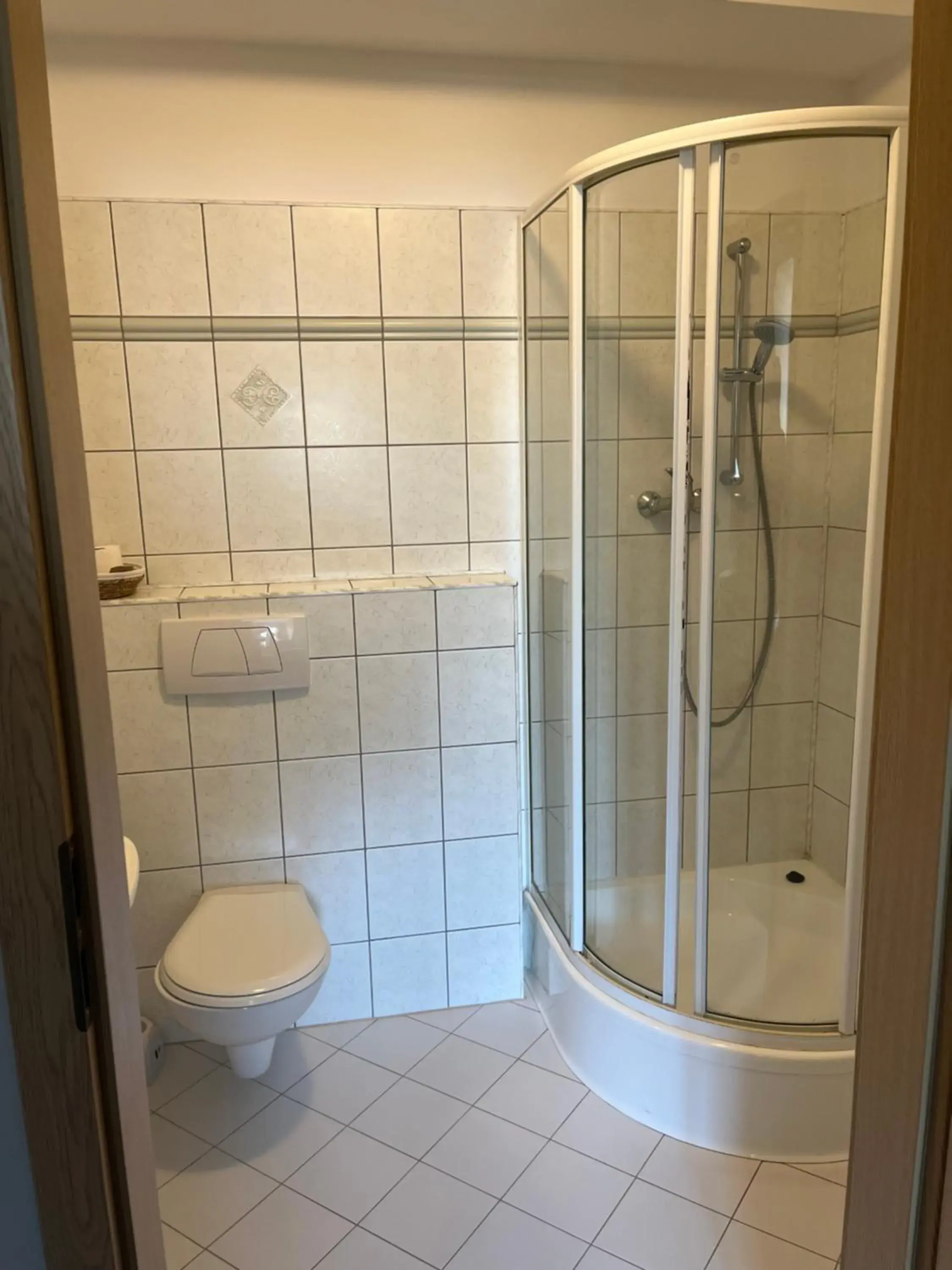 Single Room with Private Bathroom - single occupancy in Pensjonat Myśliwski Single Room with Private Bathroom - single occupancy in Pensjonat Myśliwski