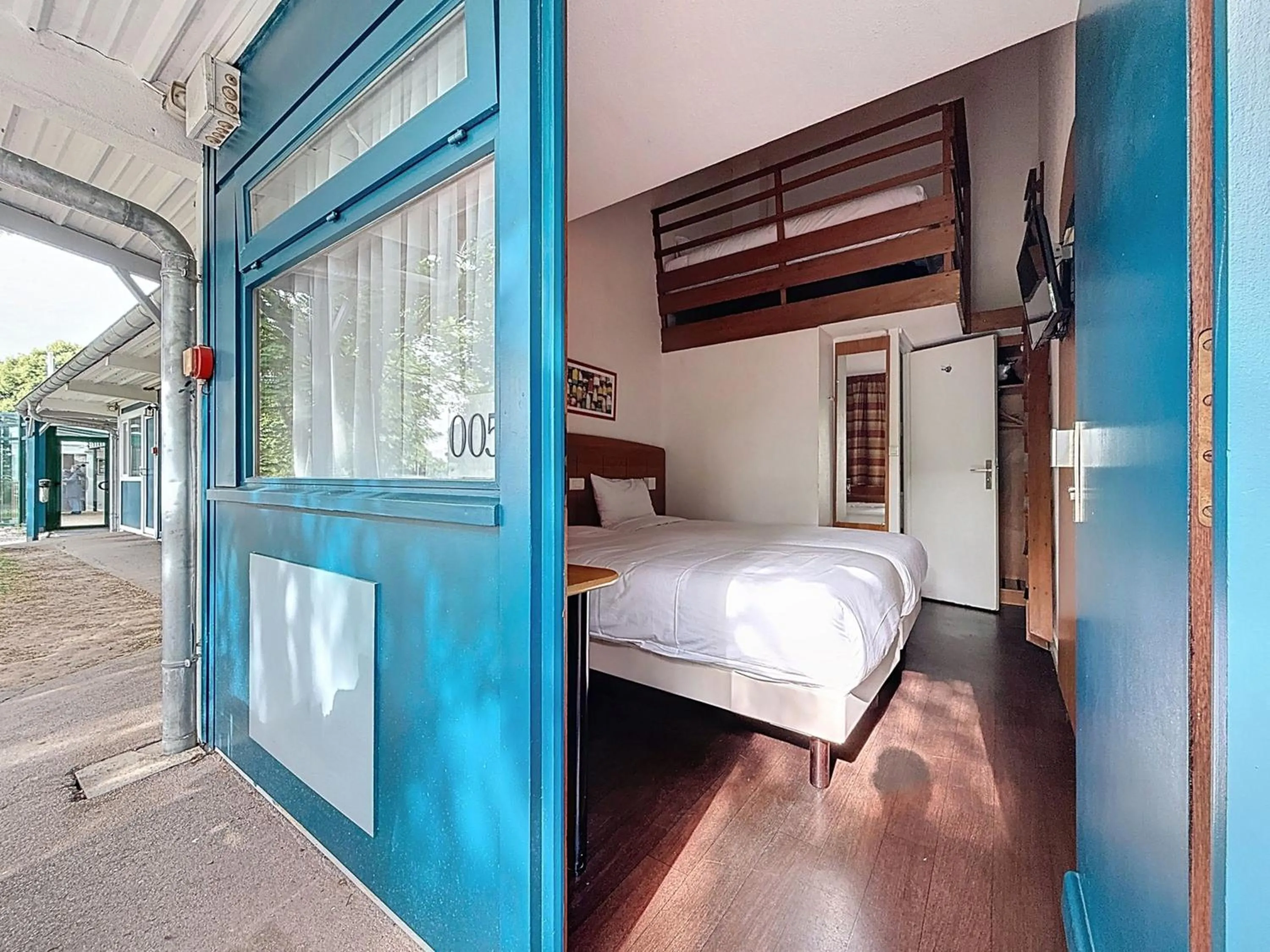 Bed in Kyriad Reims Est - Parc Expositions