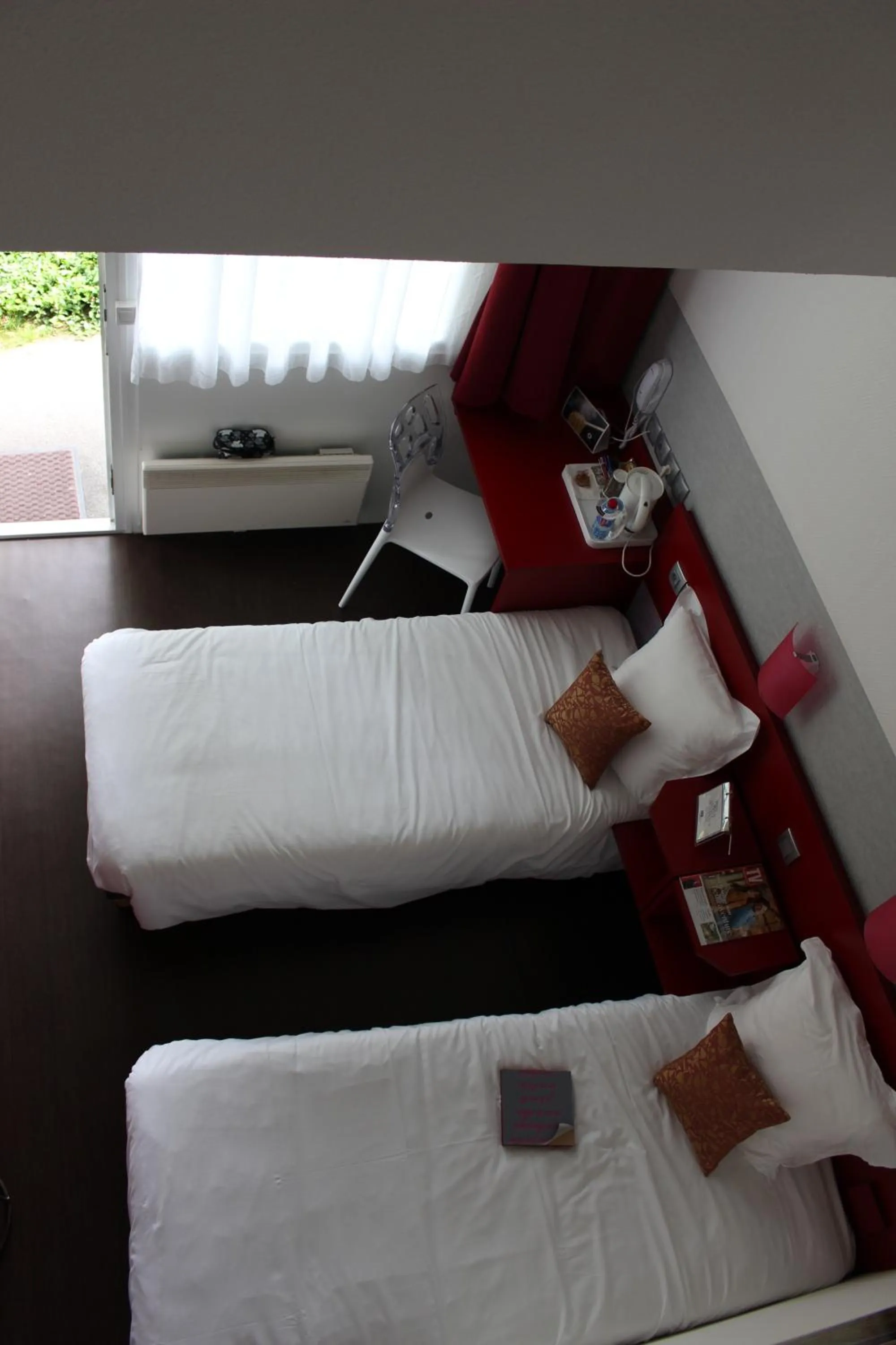 Photo of the whole room, Bed in Kyriad Reims Est - Parc Expositions