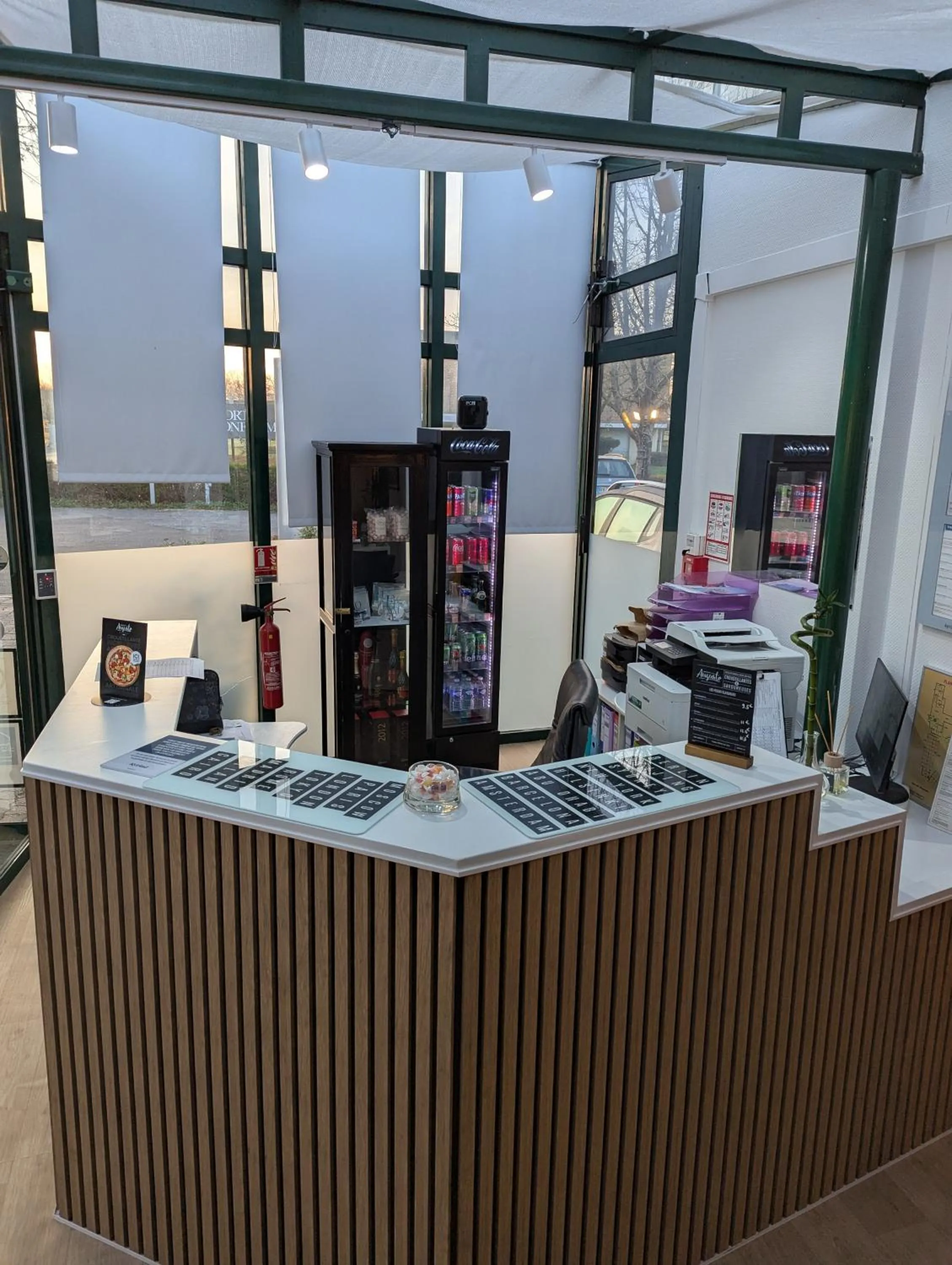 Lobby or reception in Kyriad Reims Est - Parc Expositions