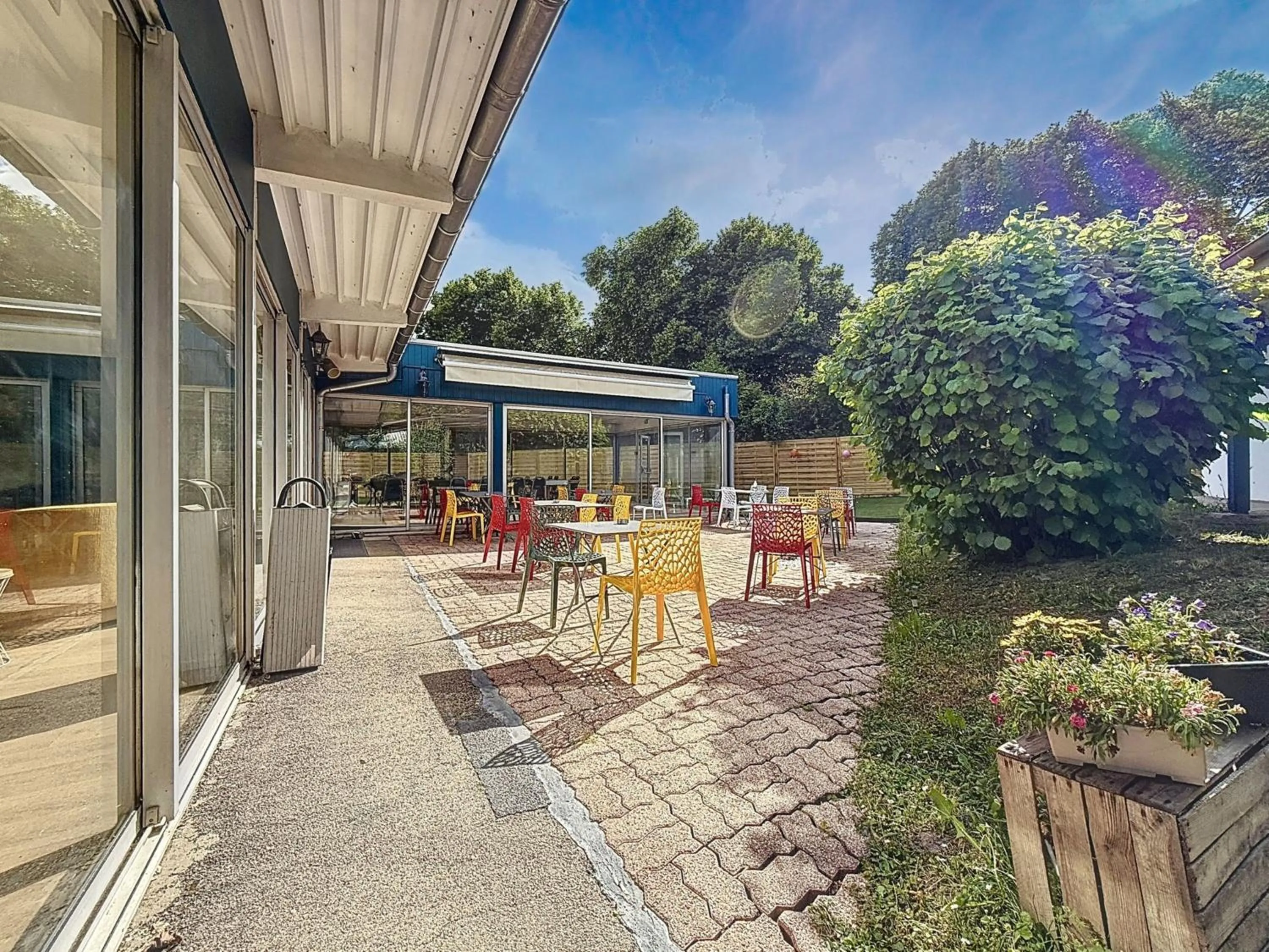 Patio in Kyriad Reims Est - Parc Expositions