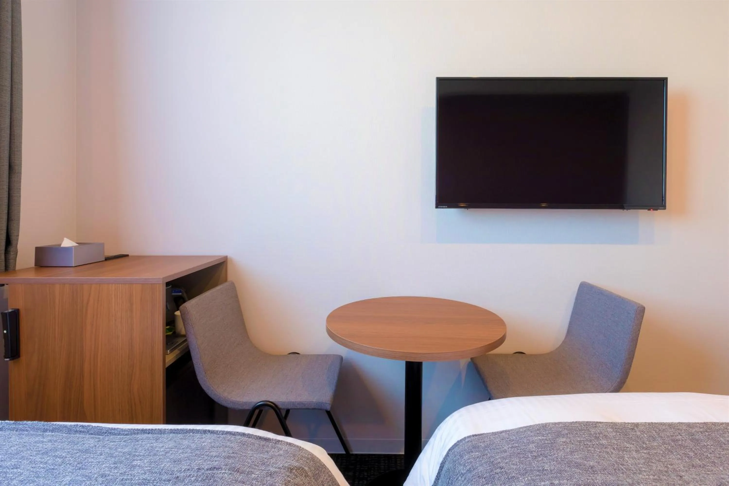 Photo of the whole room, Bed in M's Hotel Kyoto Station Taruya