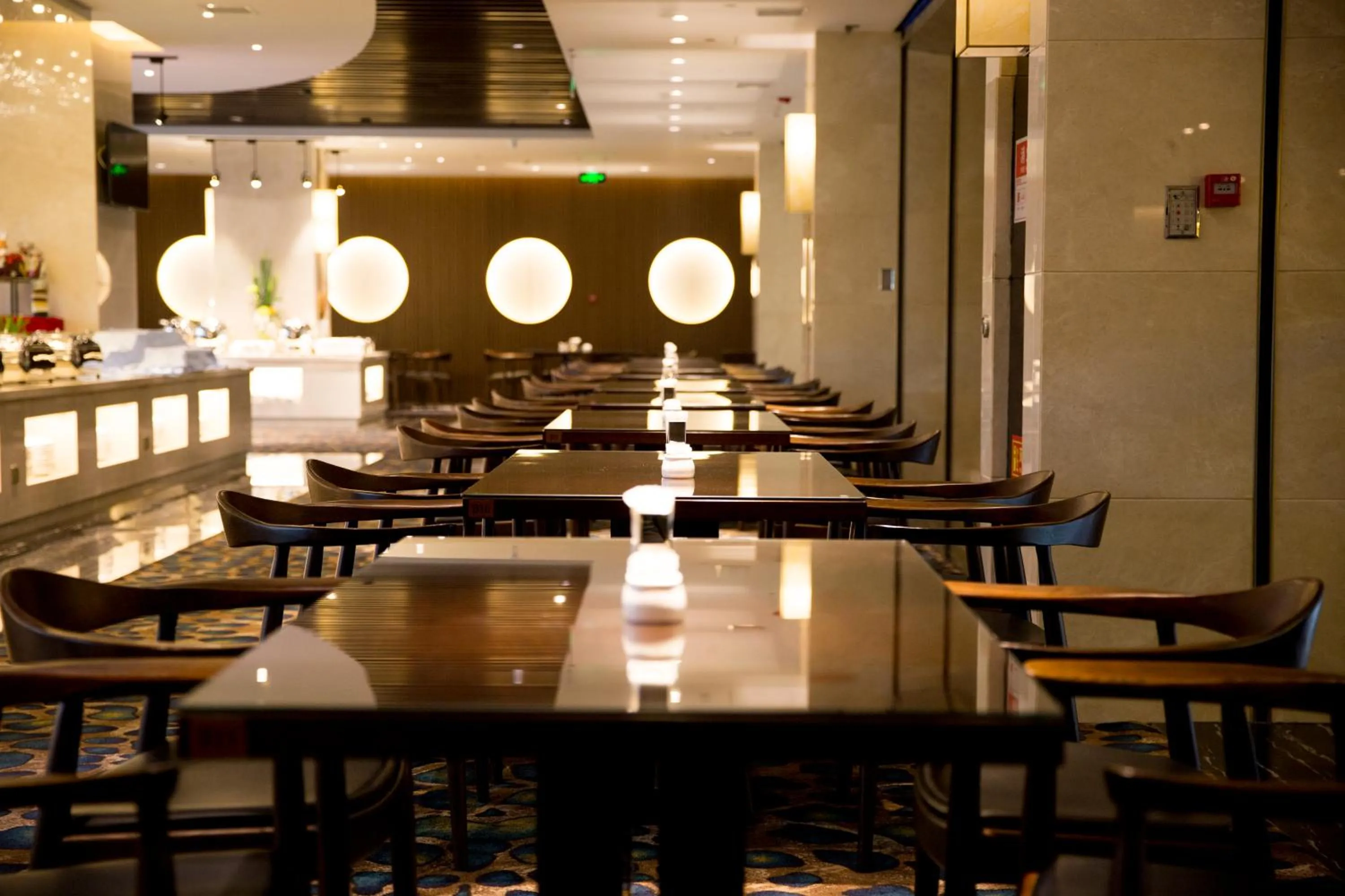 Restaurant/places to eat in Metropark Hotel Yingkun Beijing