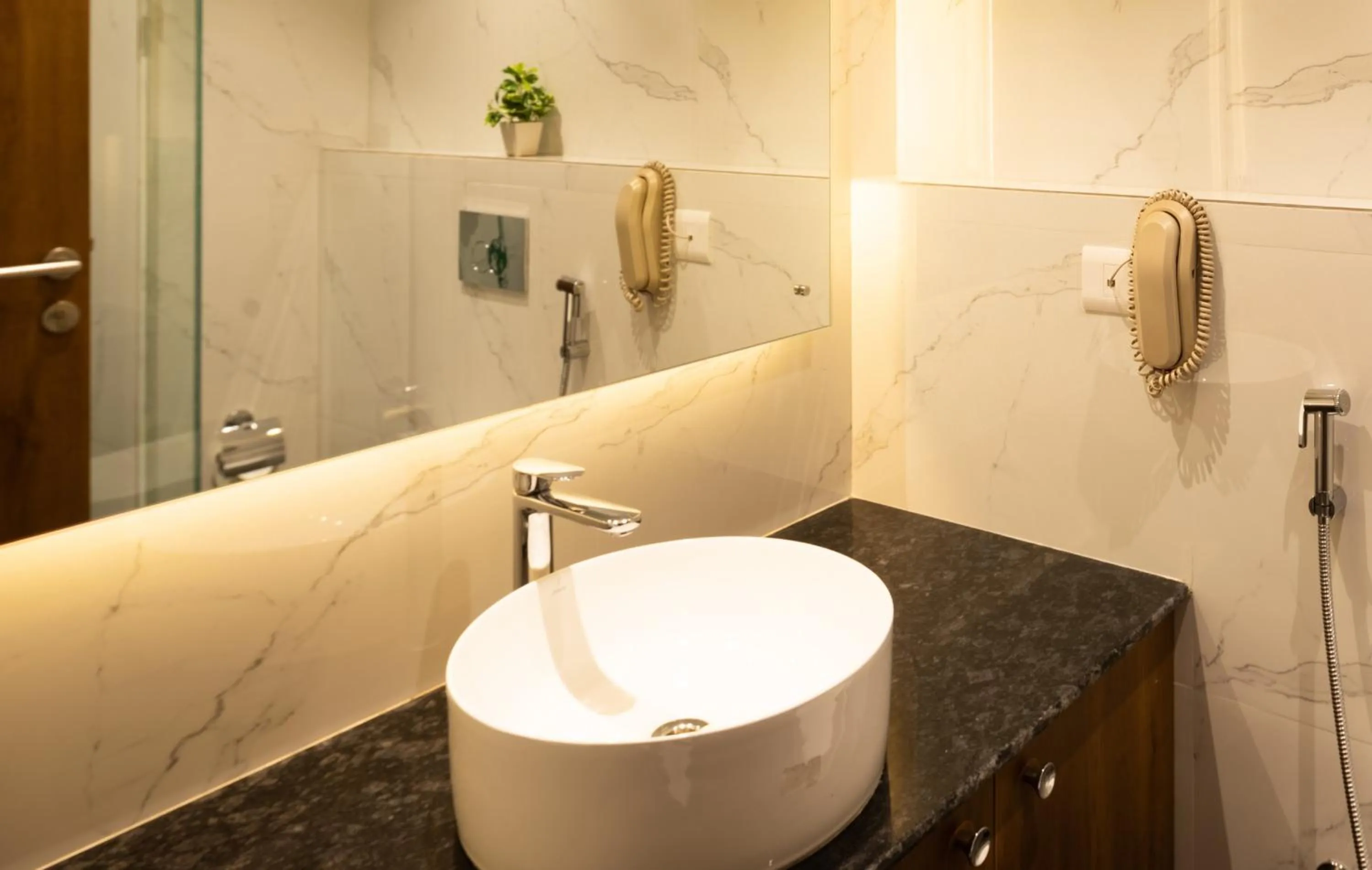 Bathroom in Goldfinch Hotel Mumbai