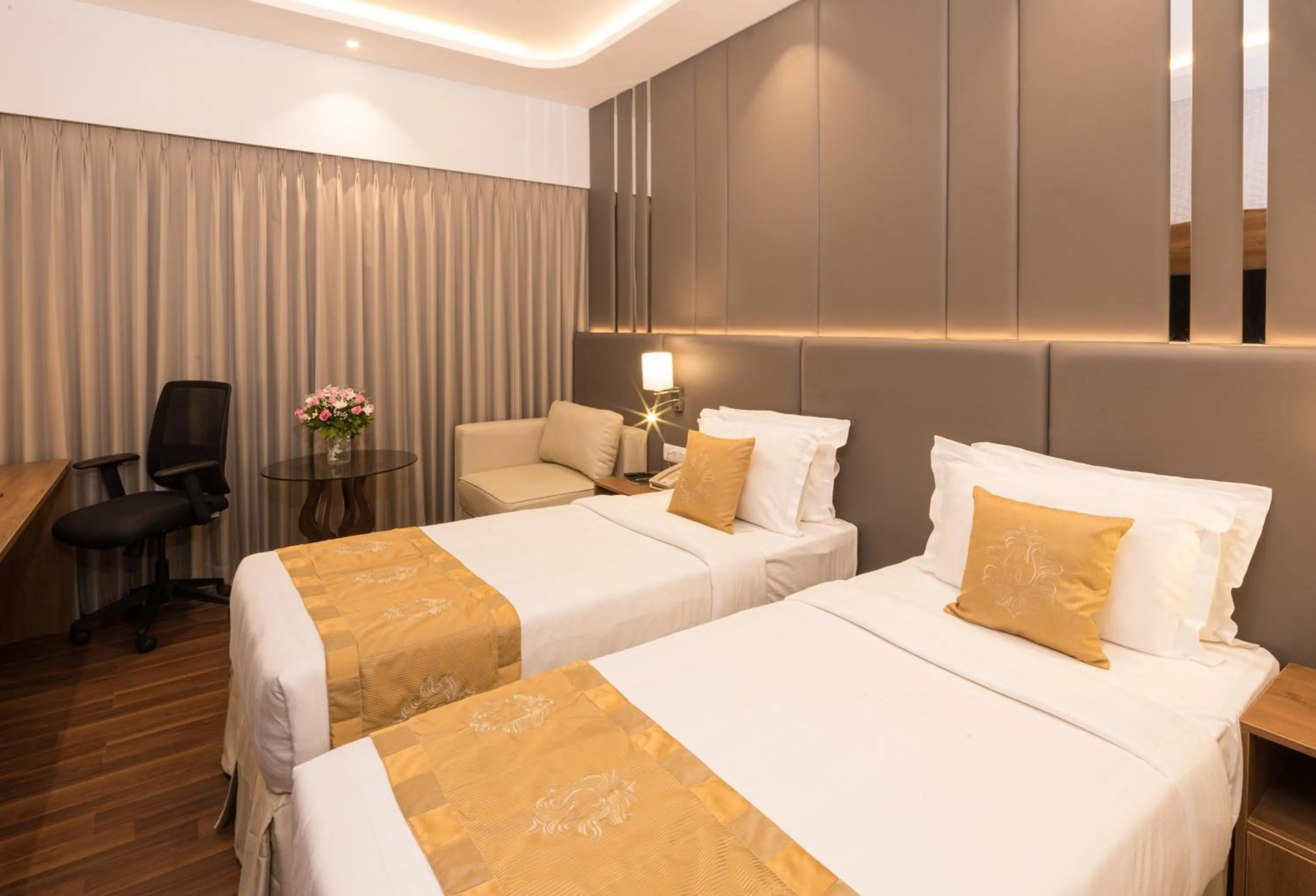 Bed in Goldfinch Hotel Mumbai