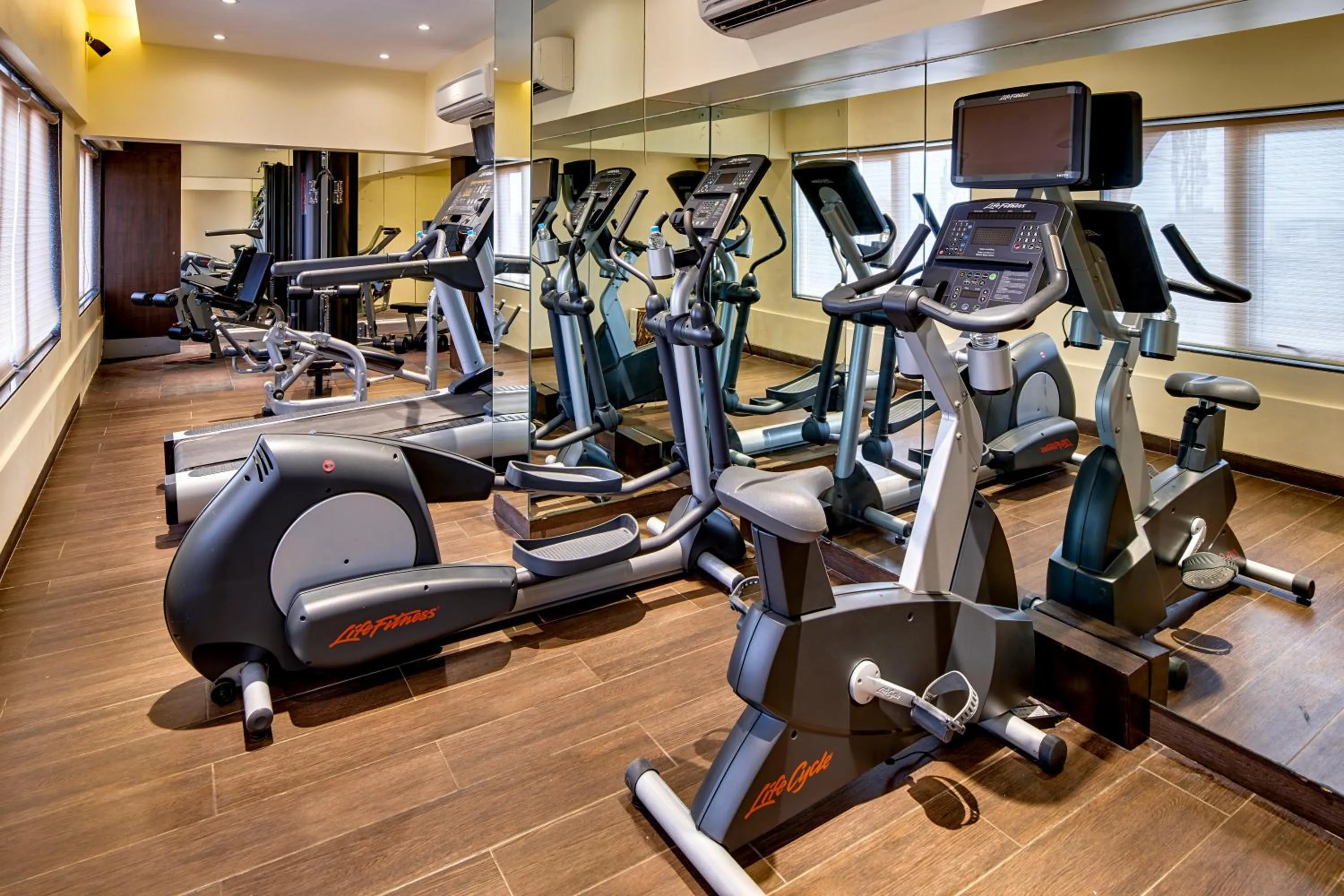 Fitness centre/facilities in Goldfinch Hotel Mumbai