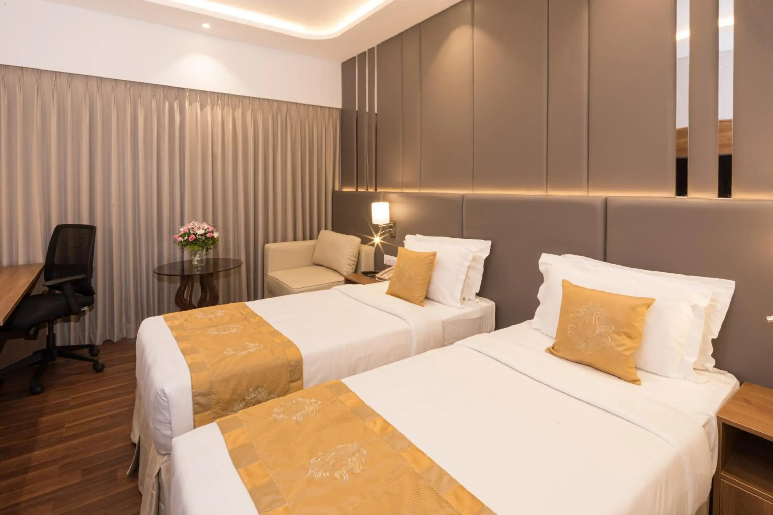 Bed in Goldfinch Hotel Mumbai Bed in Goldfinch Hotel Mumbai