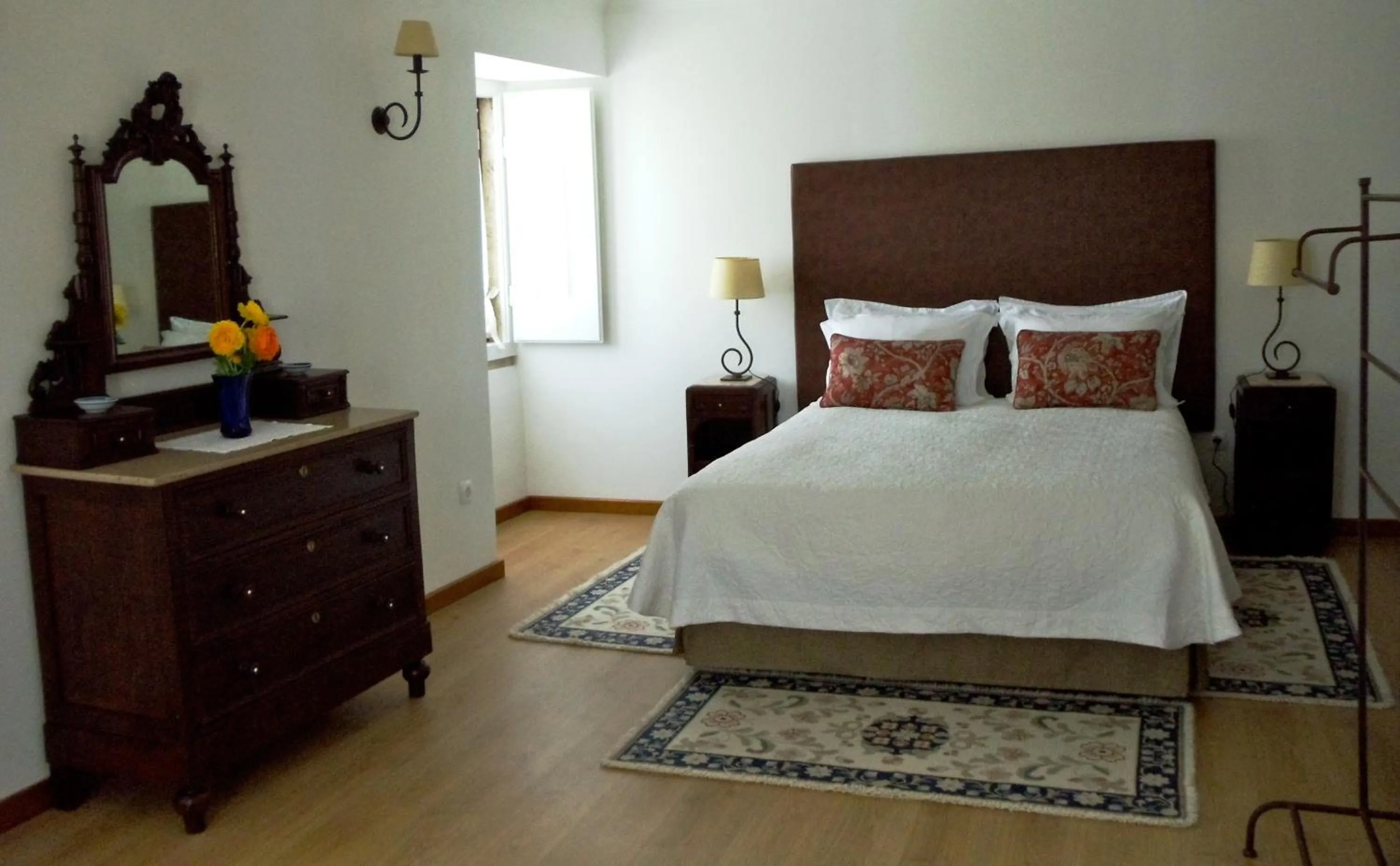 Decorative detail, Bed in Casa do Largo - Golegã - Turismo de Habitação