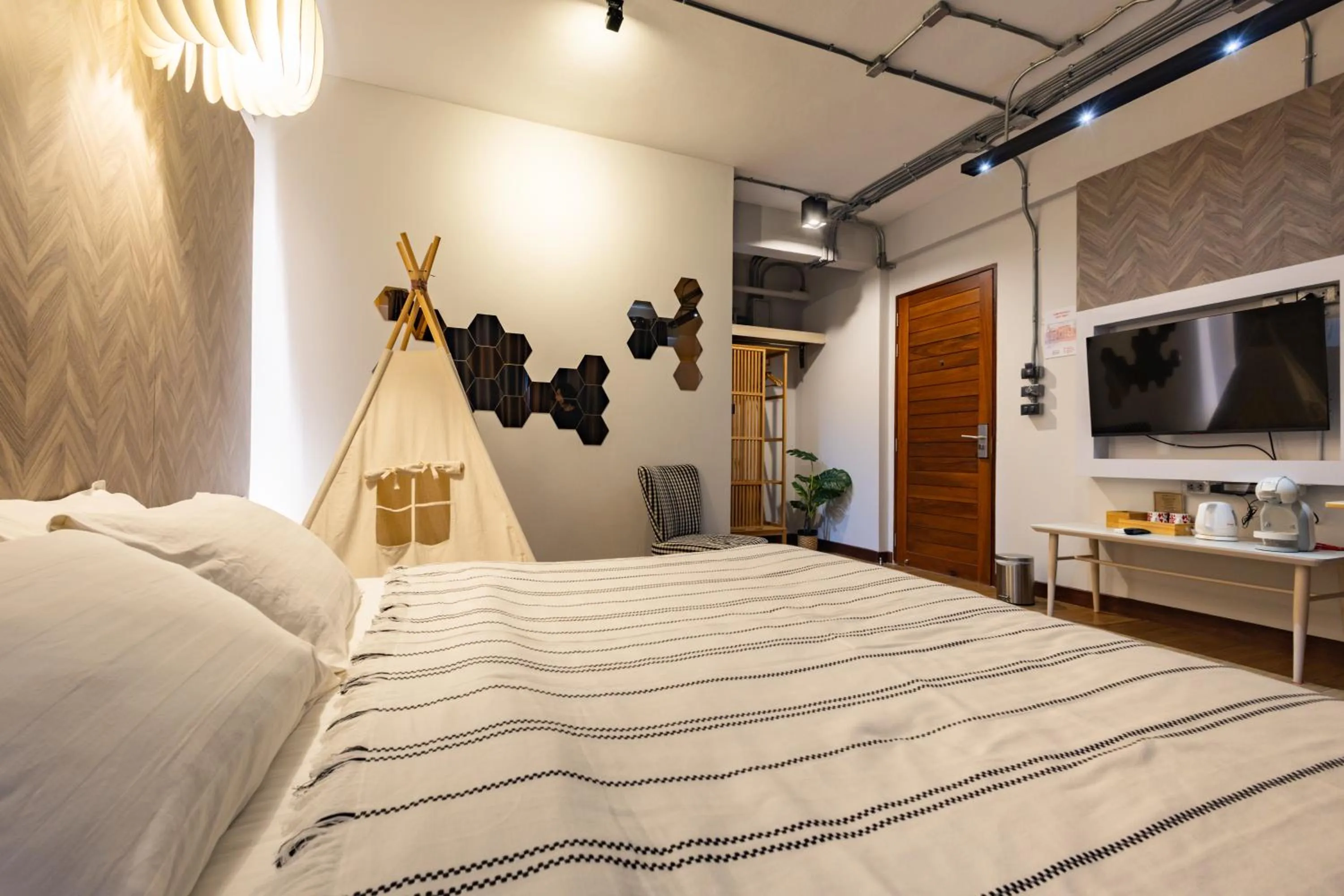 Bed in The Brown Hotel