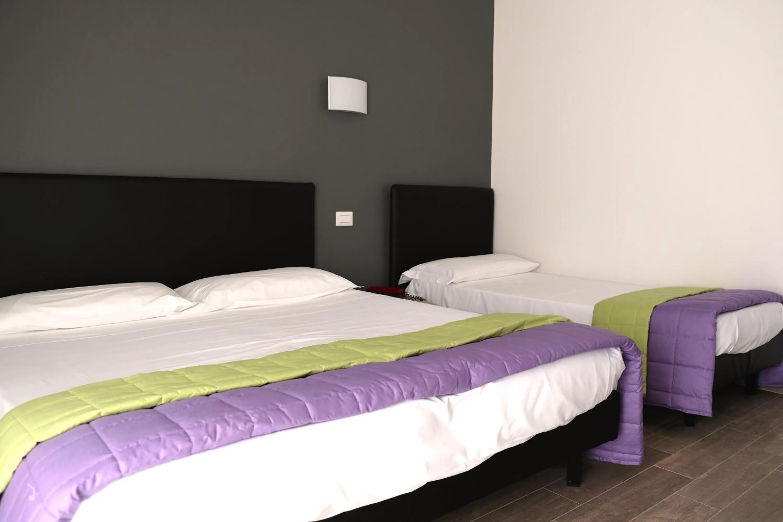 Photo of the whole room, Bed in Hotel Désirée