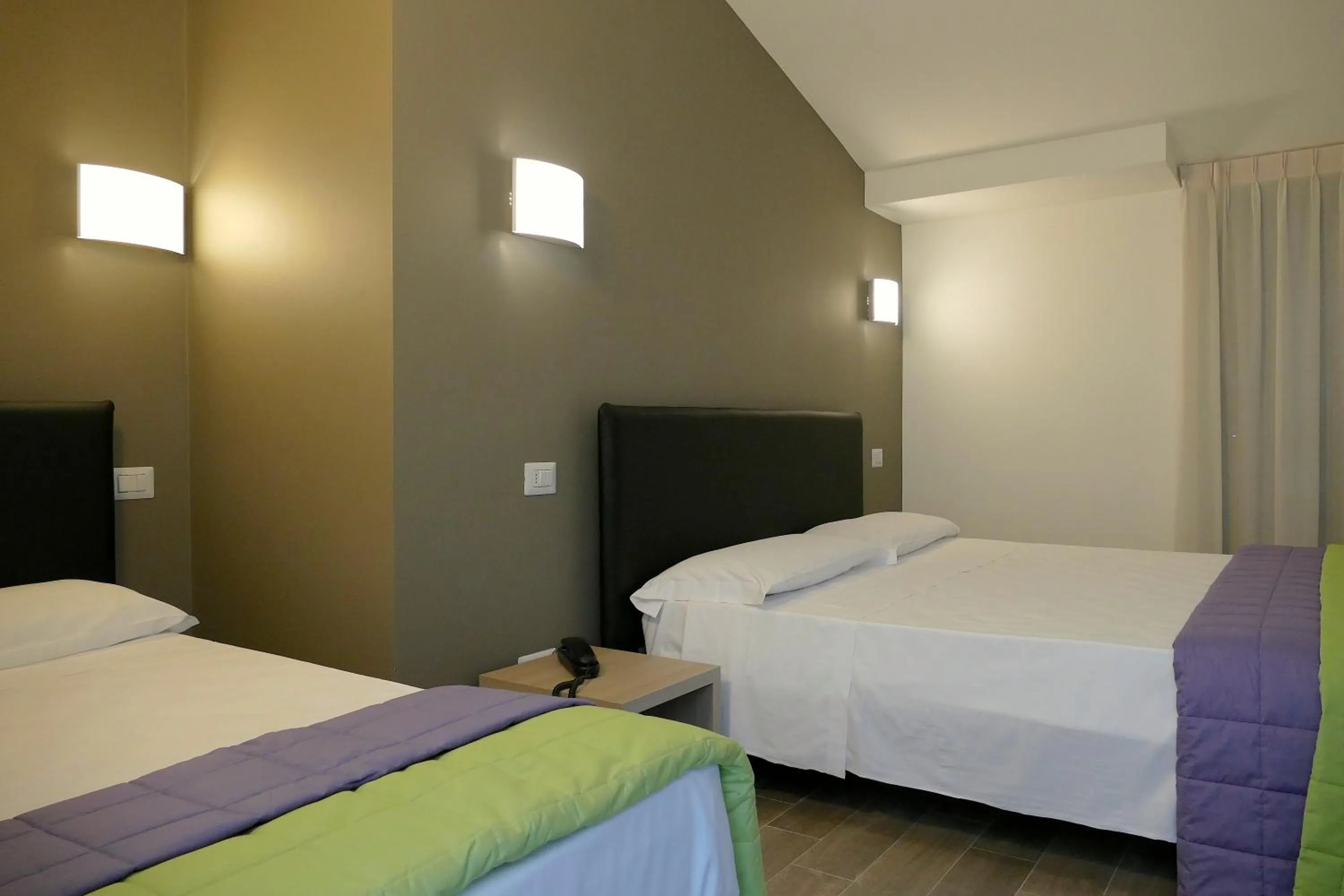 Photo of the whole room, Bed in Hotel Désirée