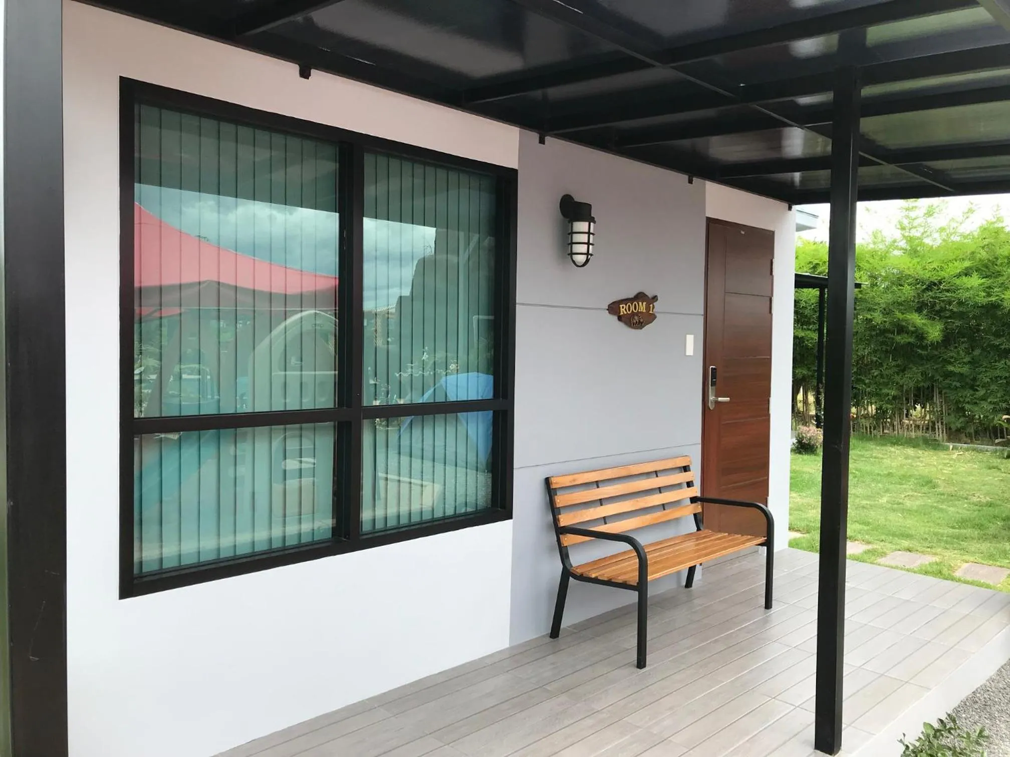 Facade/entrance in SB Holiday Resort - Chiang Mai
