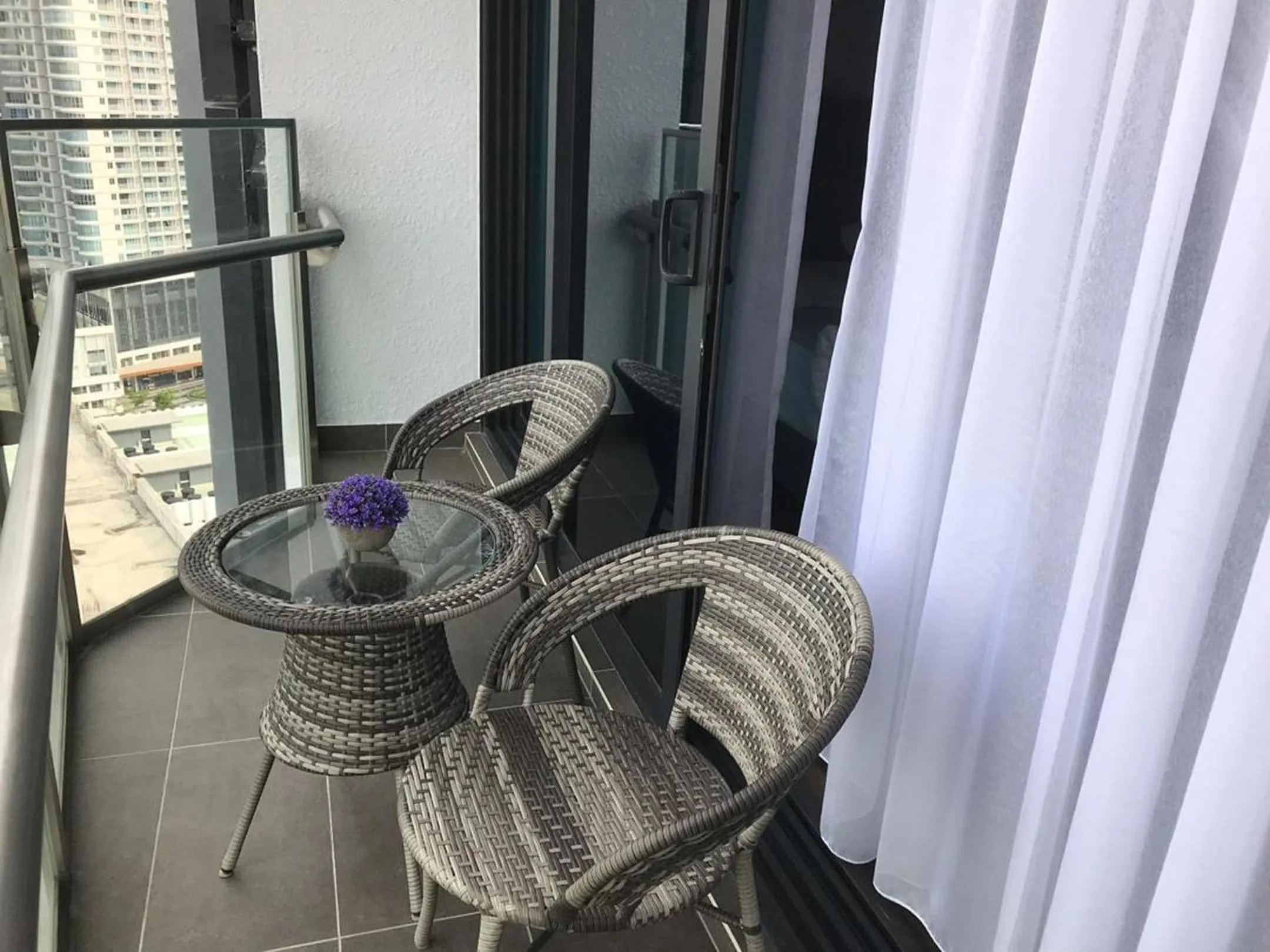 Almas Suites Puteri Harbour