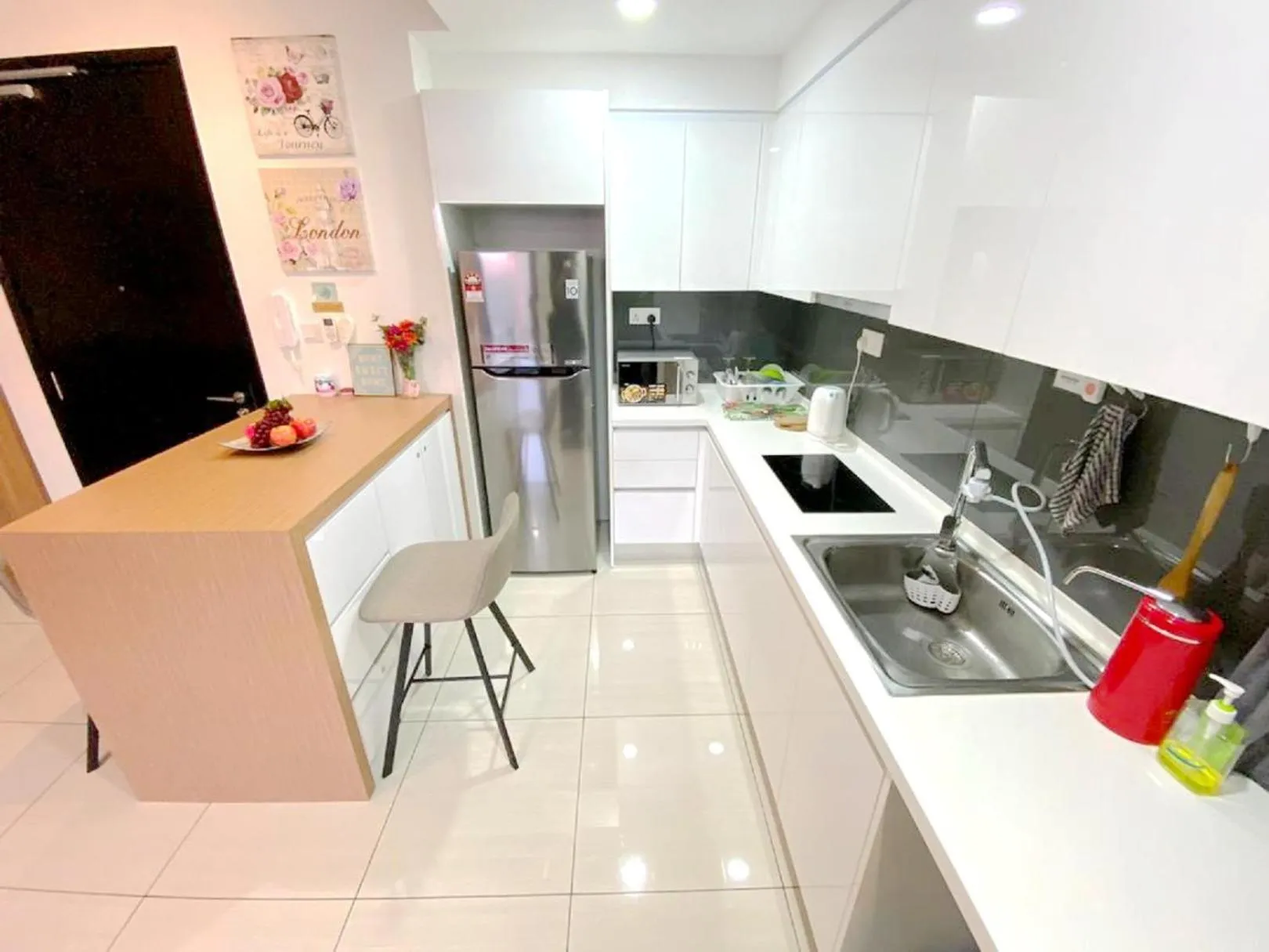 Almas Suites Puteri Harbour