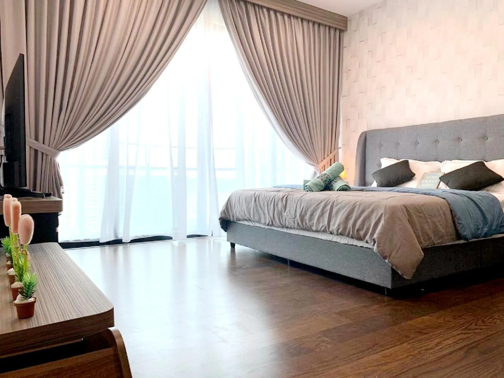 Bed in Almas Suites Puteri Harbour