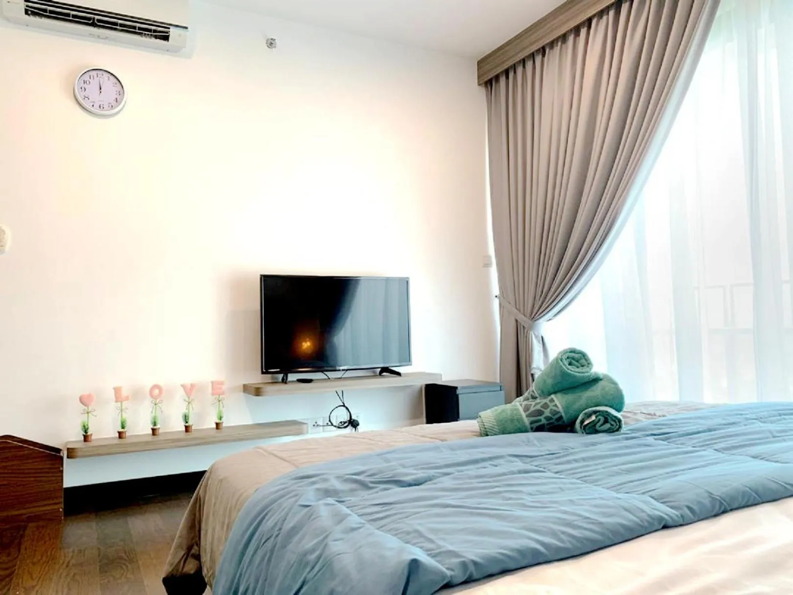 Bed in Almas Suites Puteri Harbour