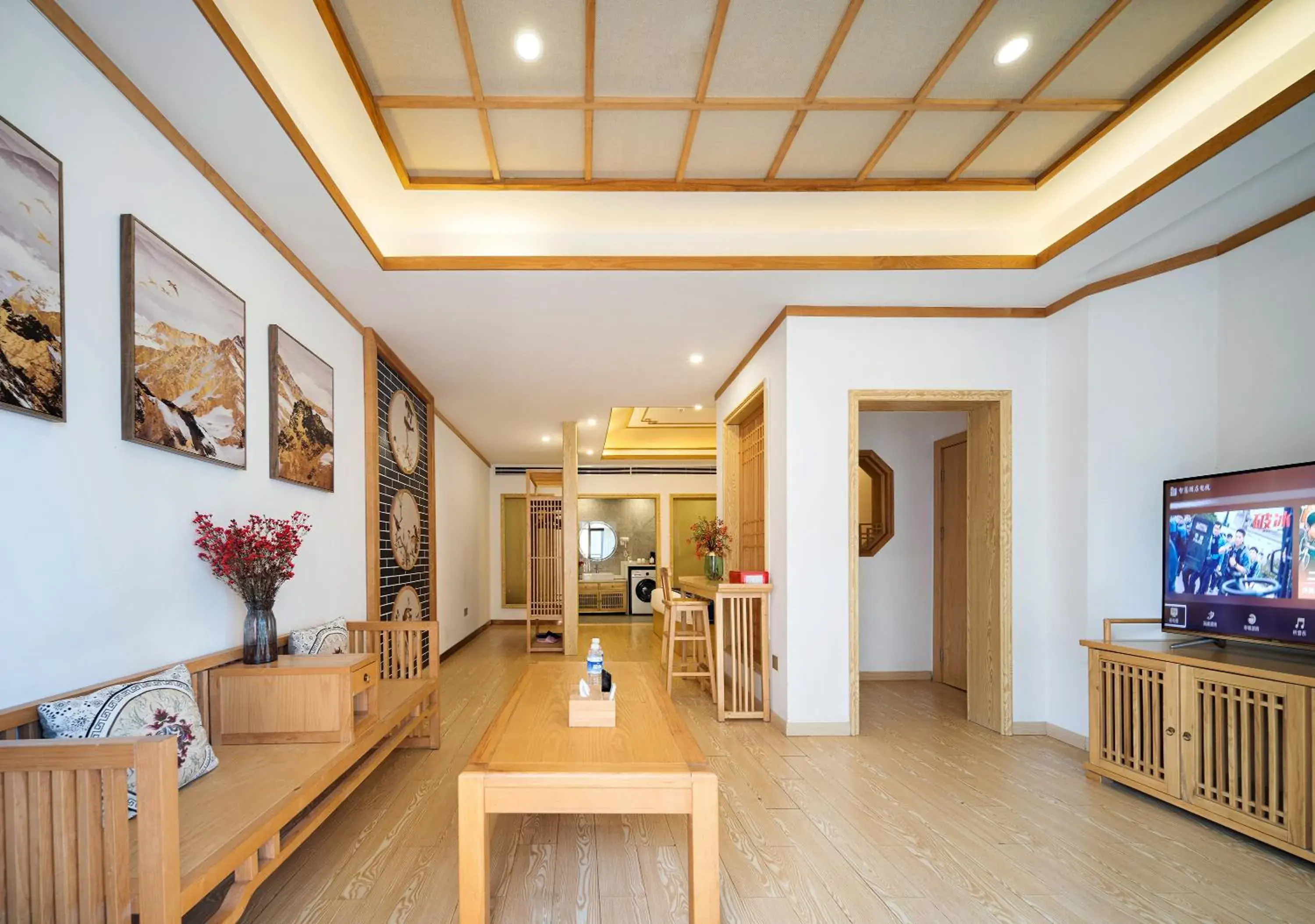Suite with Balcony in Zhangjiajie DreamWay Hotel-Free airport-Zhangjiajie high-speed rail pick-up and drop-off service Suite with Balcony in Zhangjiajie DreamWay Hotel-Free airport-Zhangjiajie high-speed rail pick-up and drop-off service