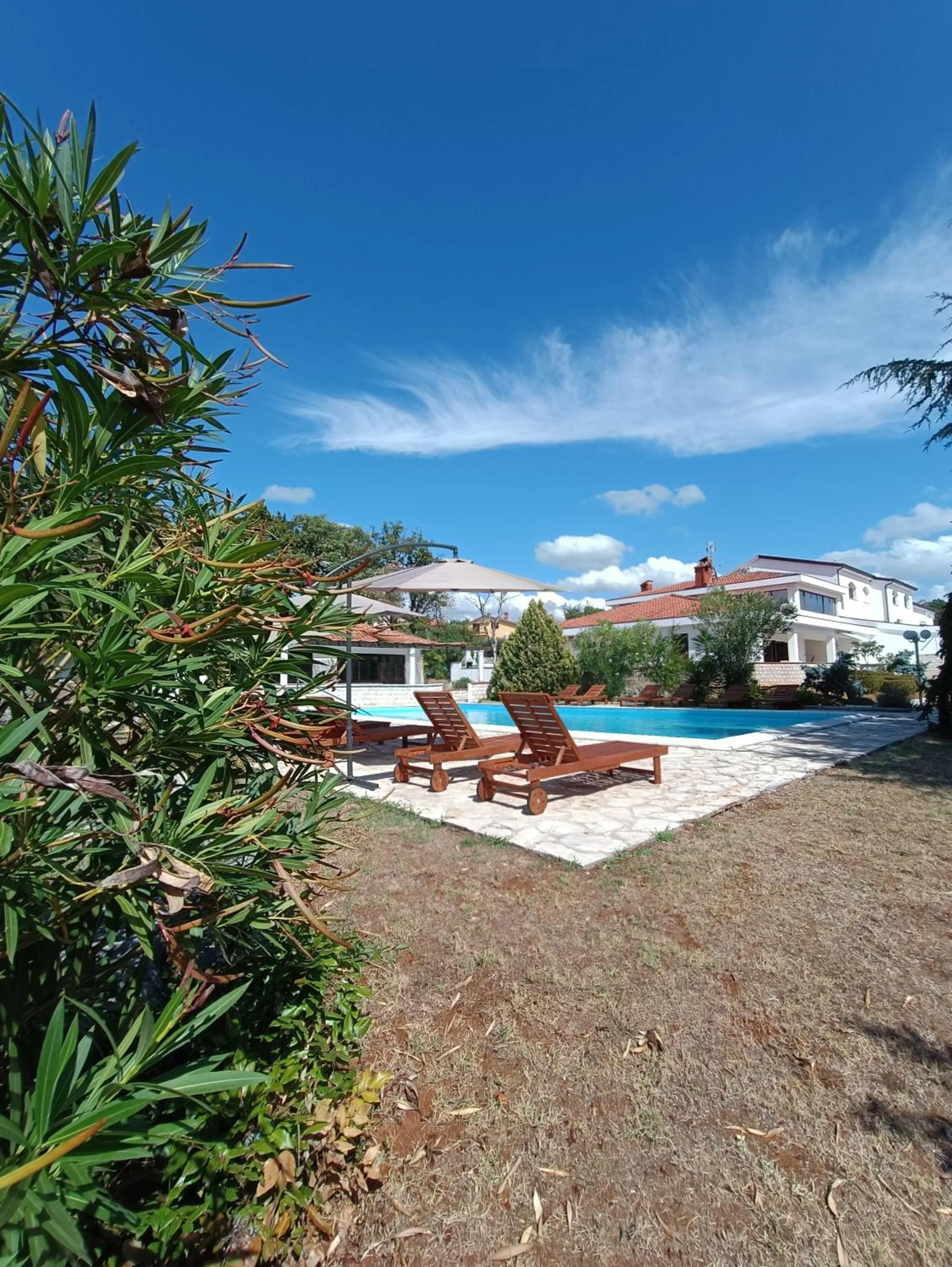 Hotel Holiday