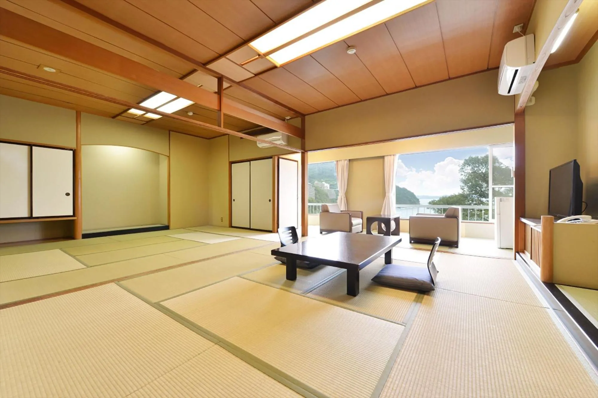 Photo of the whole room in Ooedo Onsen Monogatari Hotel Suiyotei