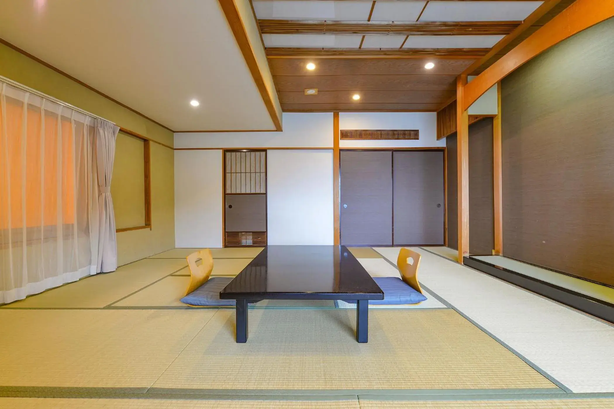 Photo of the whole room in Ooedo Onsen Monogatari Hotel Suiyotei Photo of the whole room in Ooedo Onsen Monogatari Hotel Suiyotei