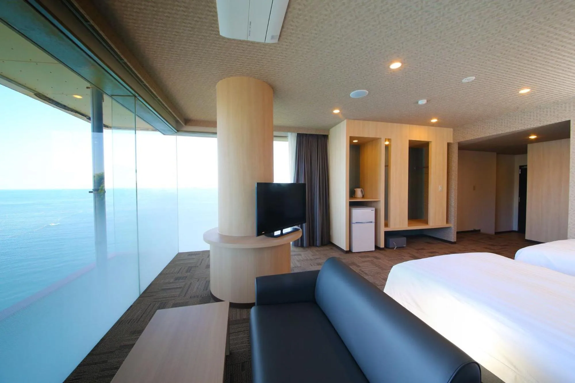 Photo of the whole room, Bed in Ooedo Onsen Monogatari Hotel Suiyotei