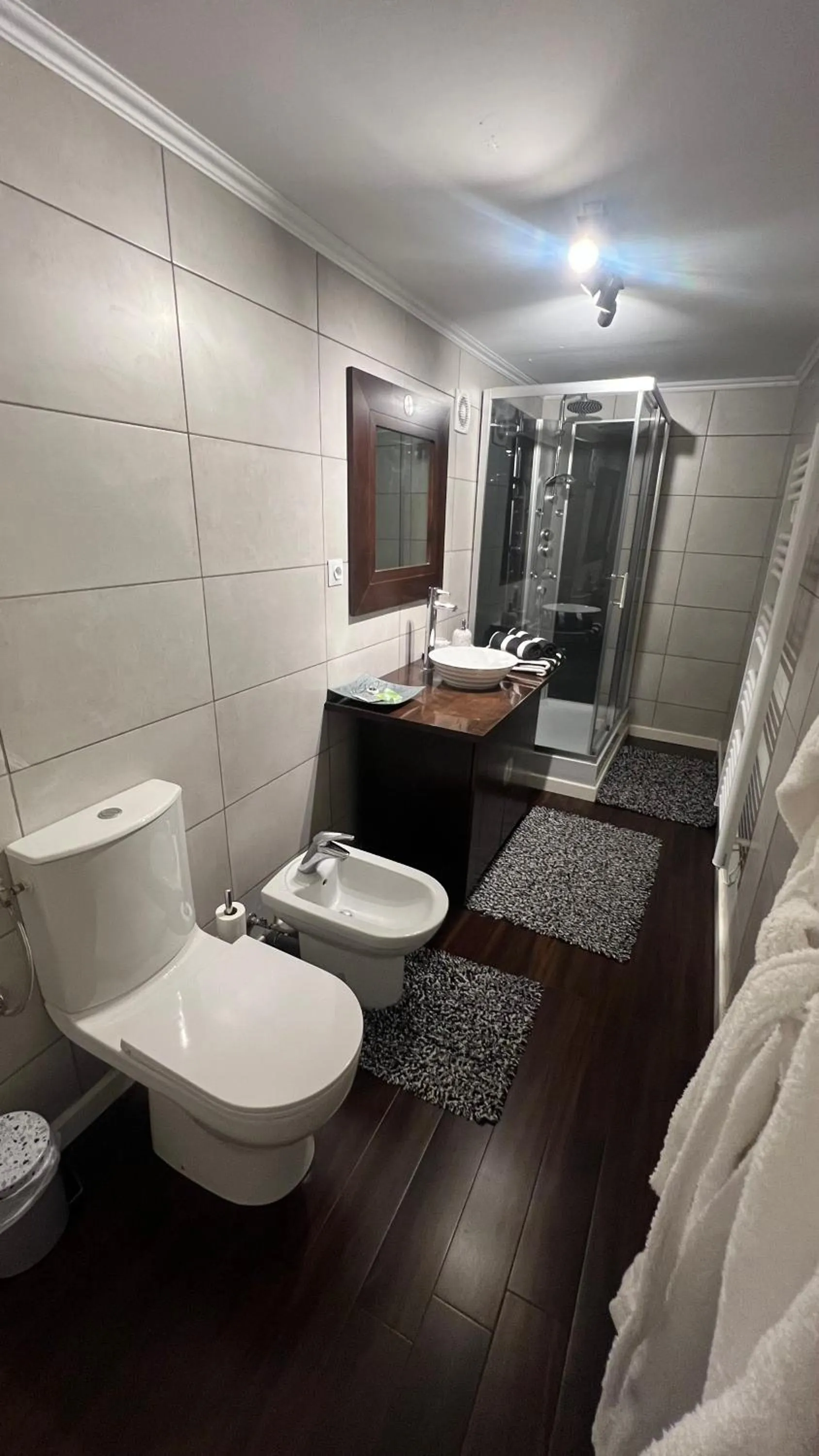 Chez Thomas 7 Route du Monde Ancien