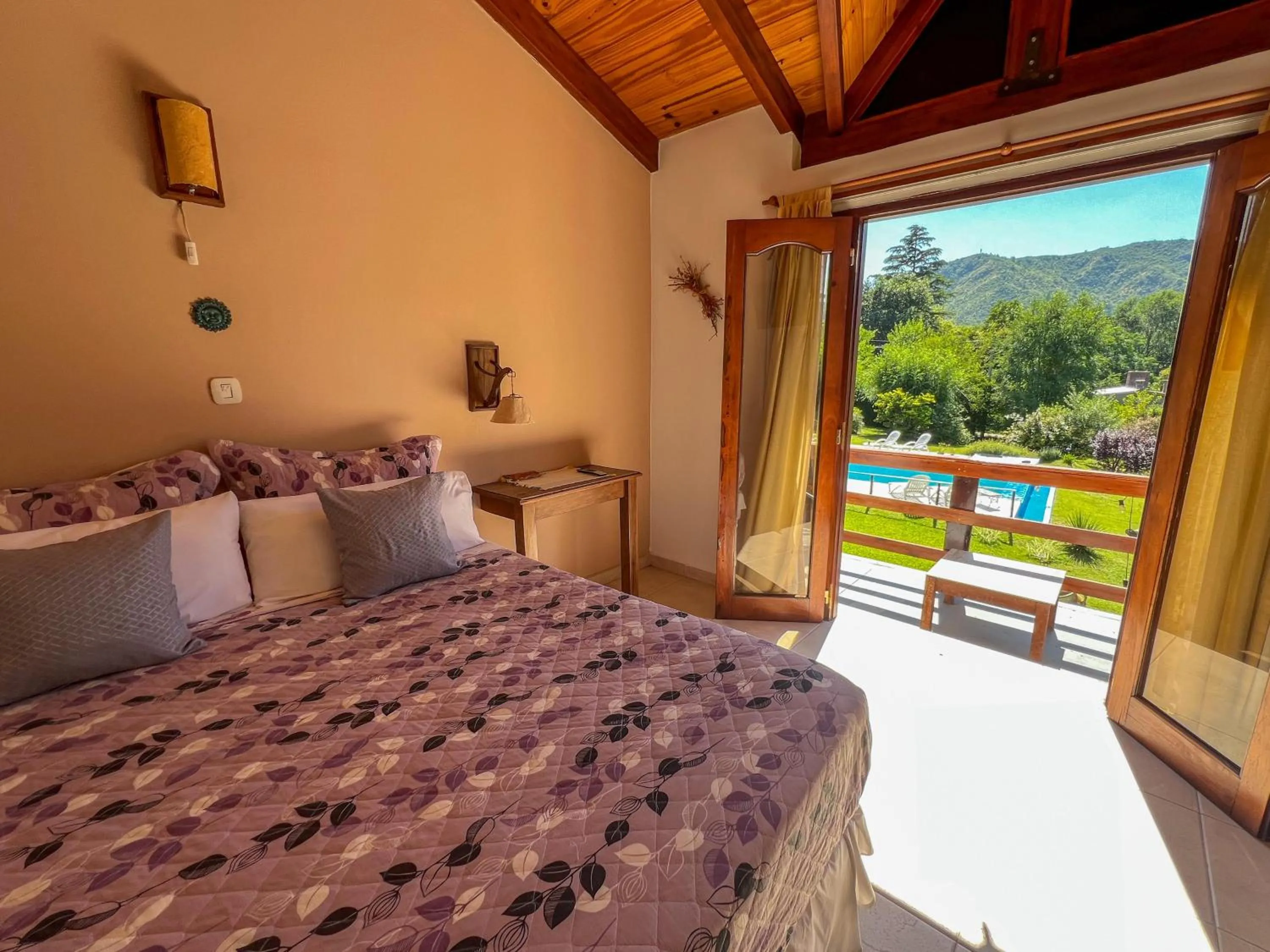 Natural landscape, Bed in Posada Shemak