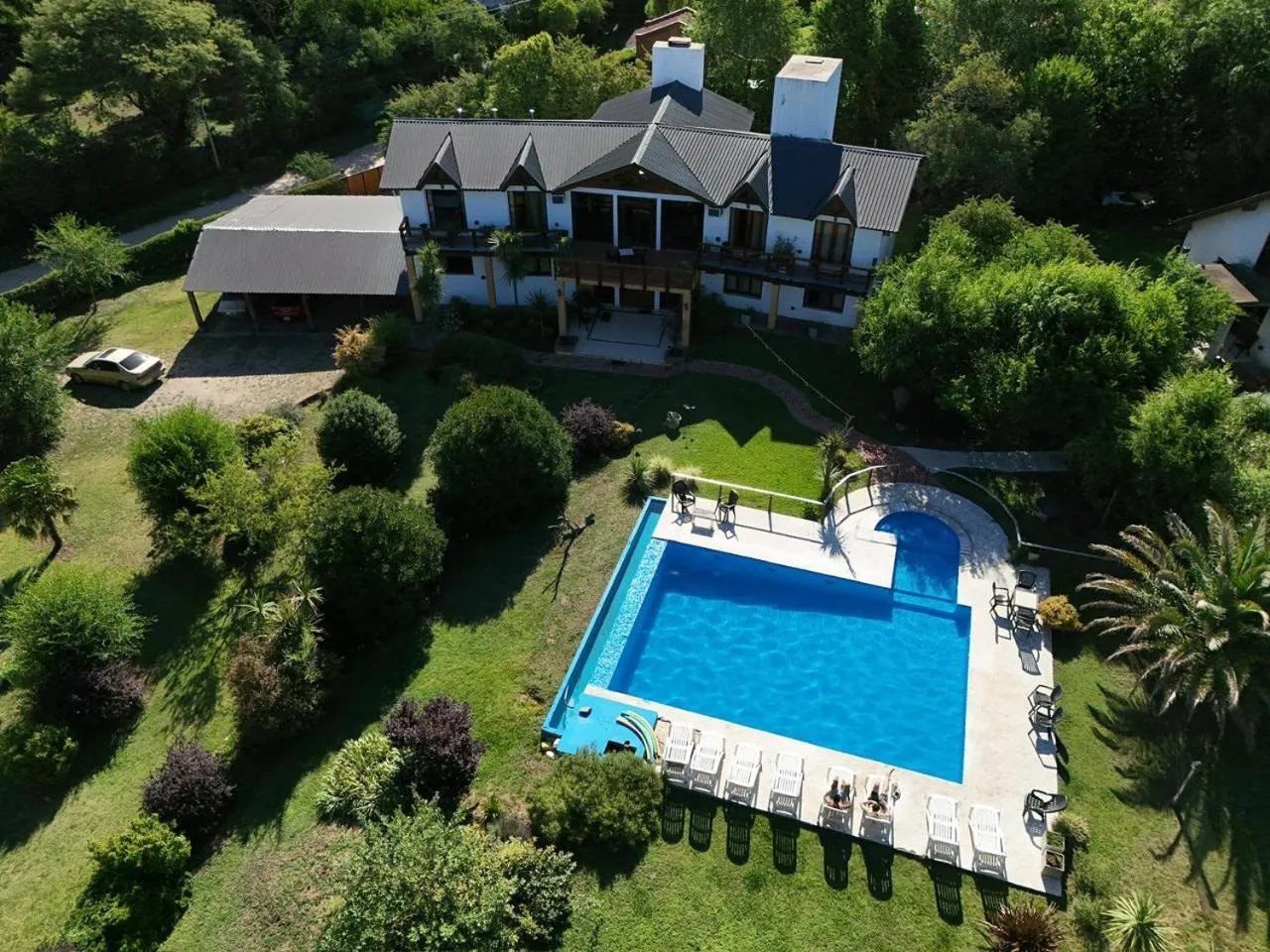 Property building in Posada Shemak