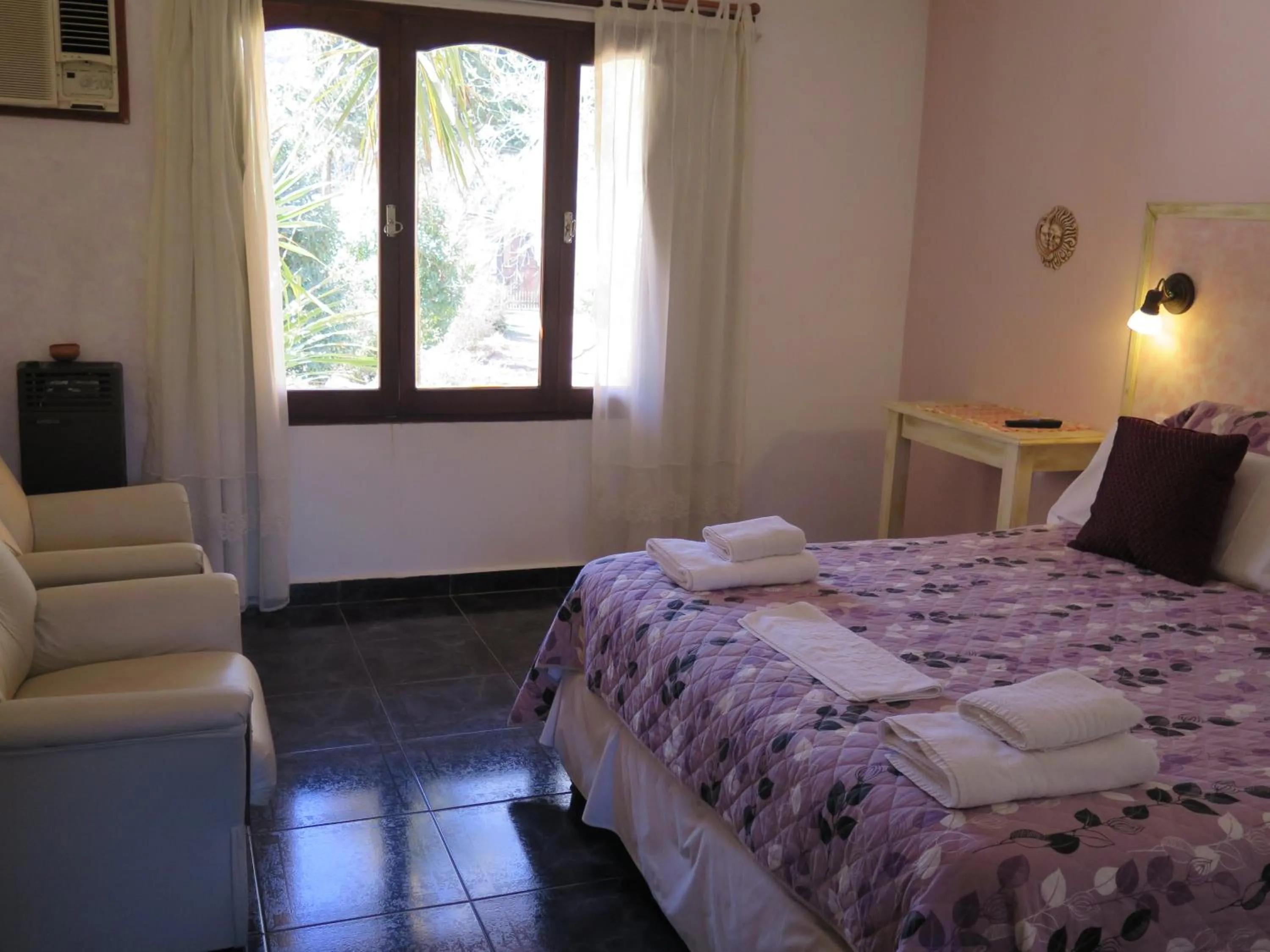 Photo of the whole room, Bed in Posada Shemak