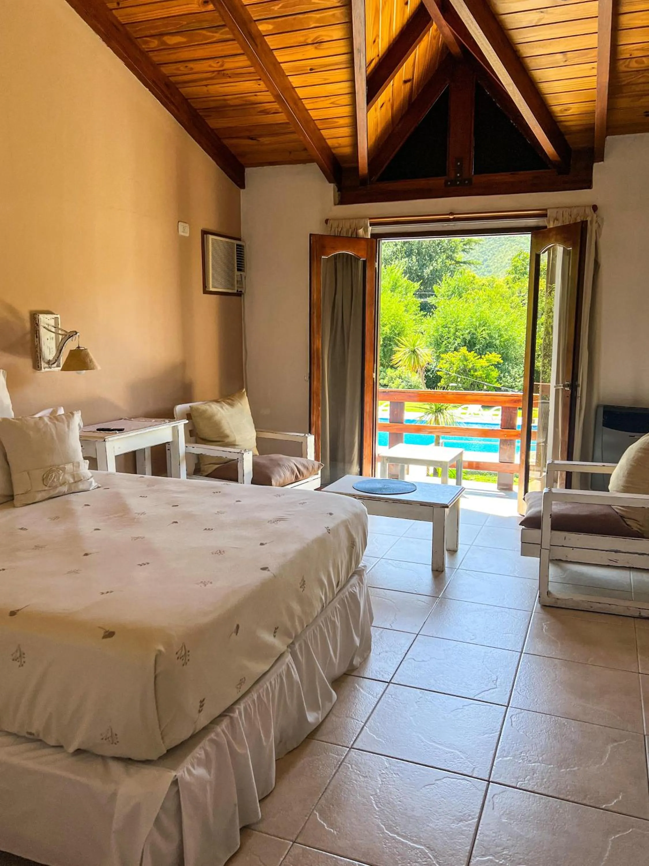 Natural landscape, Bed in Posada Shemak