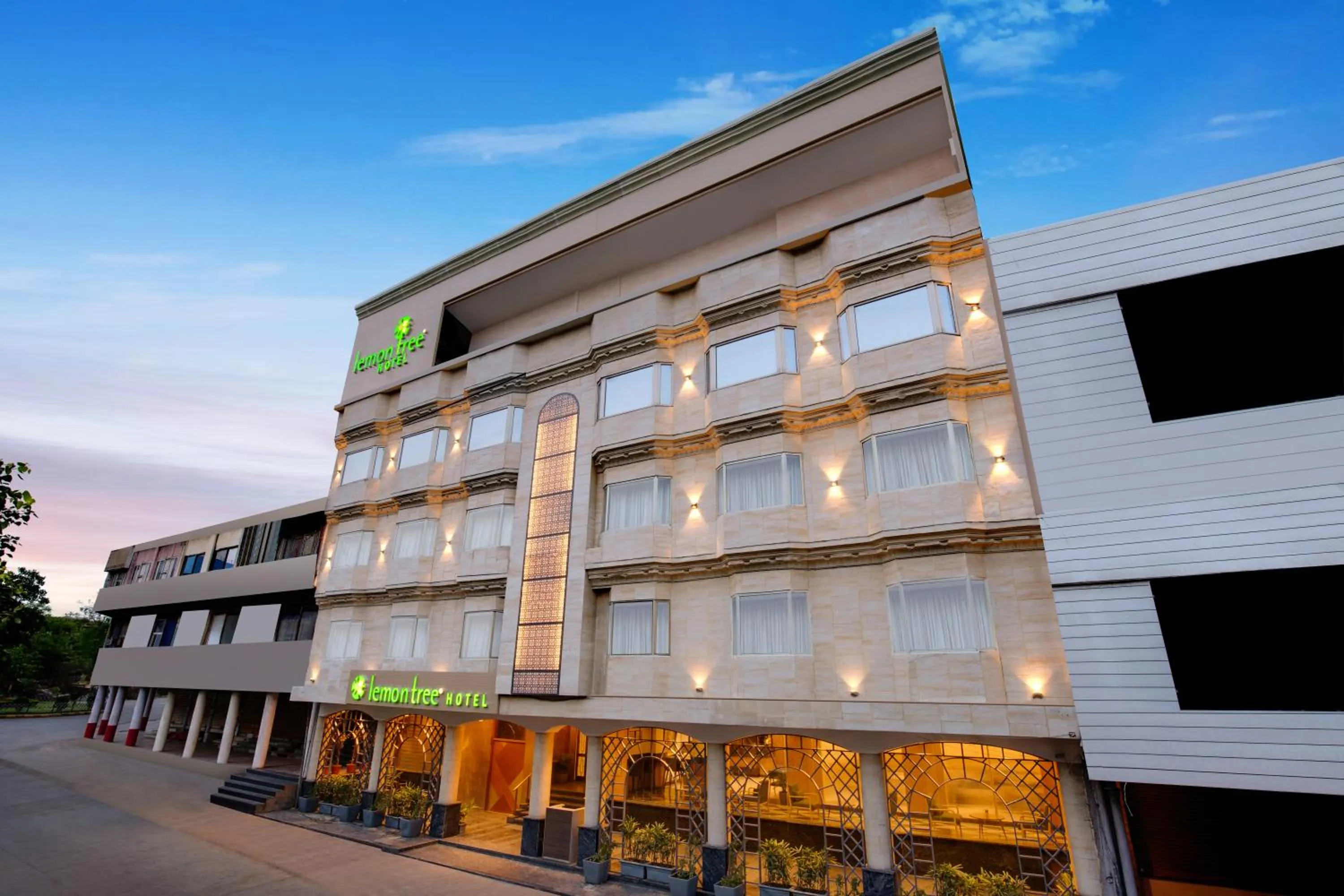 Property building in Lemon Tree Hotel Bhopal