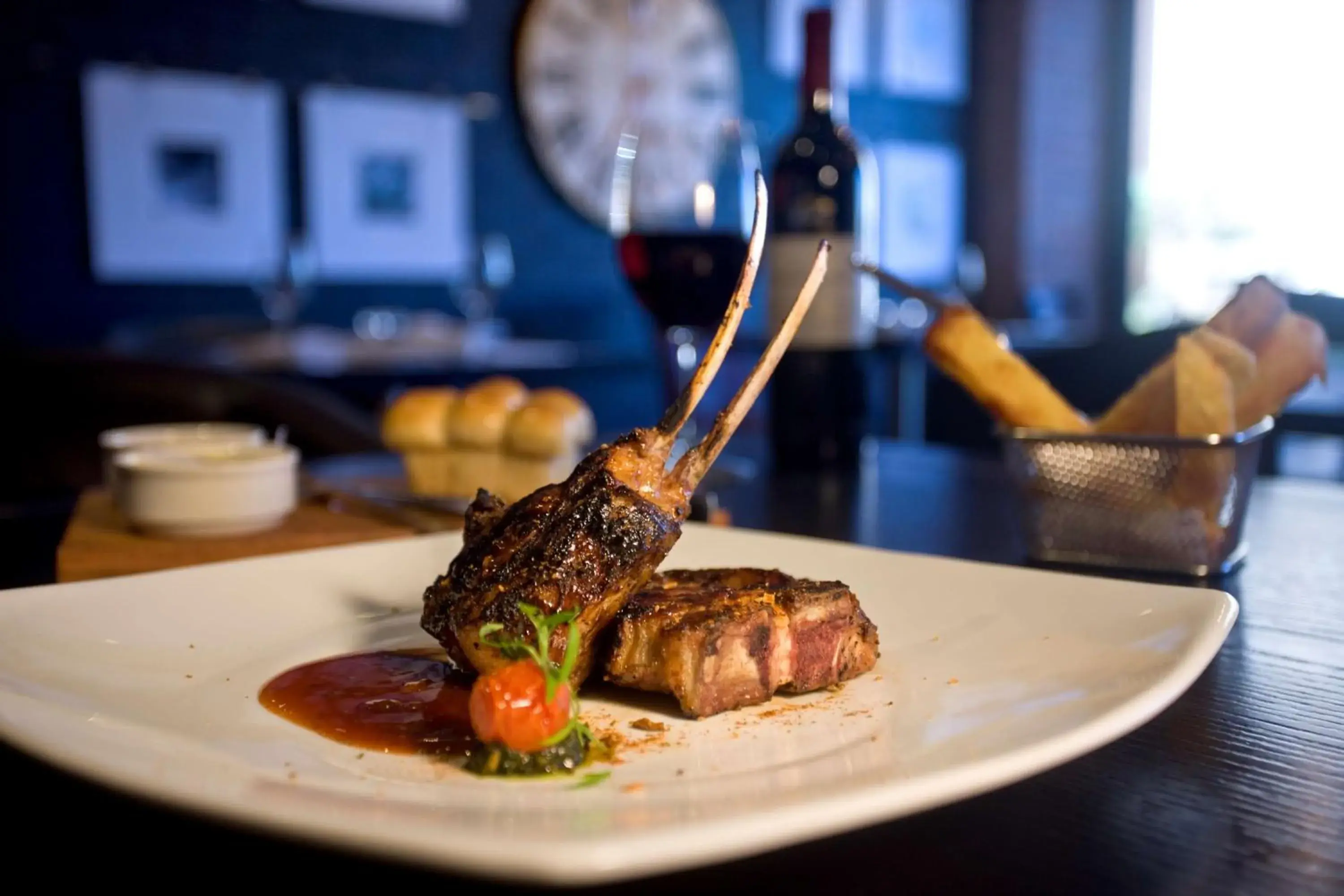 Restaurant/places to eat in Southern Sun Elangeni & Maharani Restaurant/places to eat in Southern Sun Elangeni & Maharani