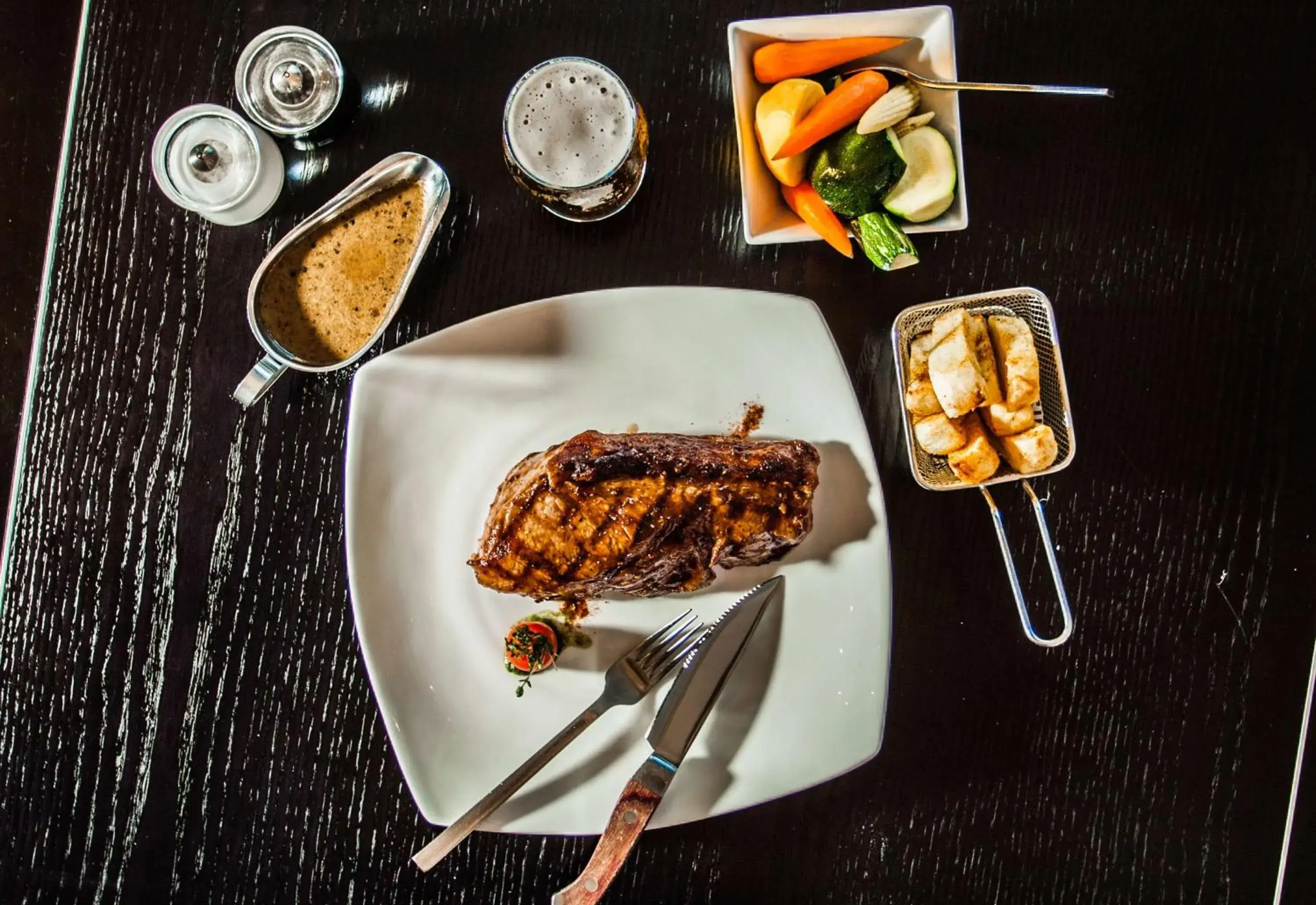 Restaurant/places to eat in Southern Sun Elangeni & Maharani Restaurant/places to eat in Southern Sun Elangeni & Maharani