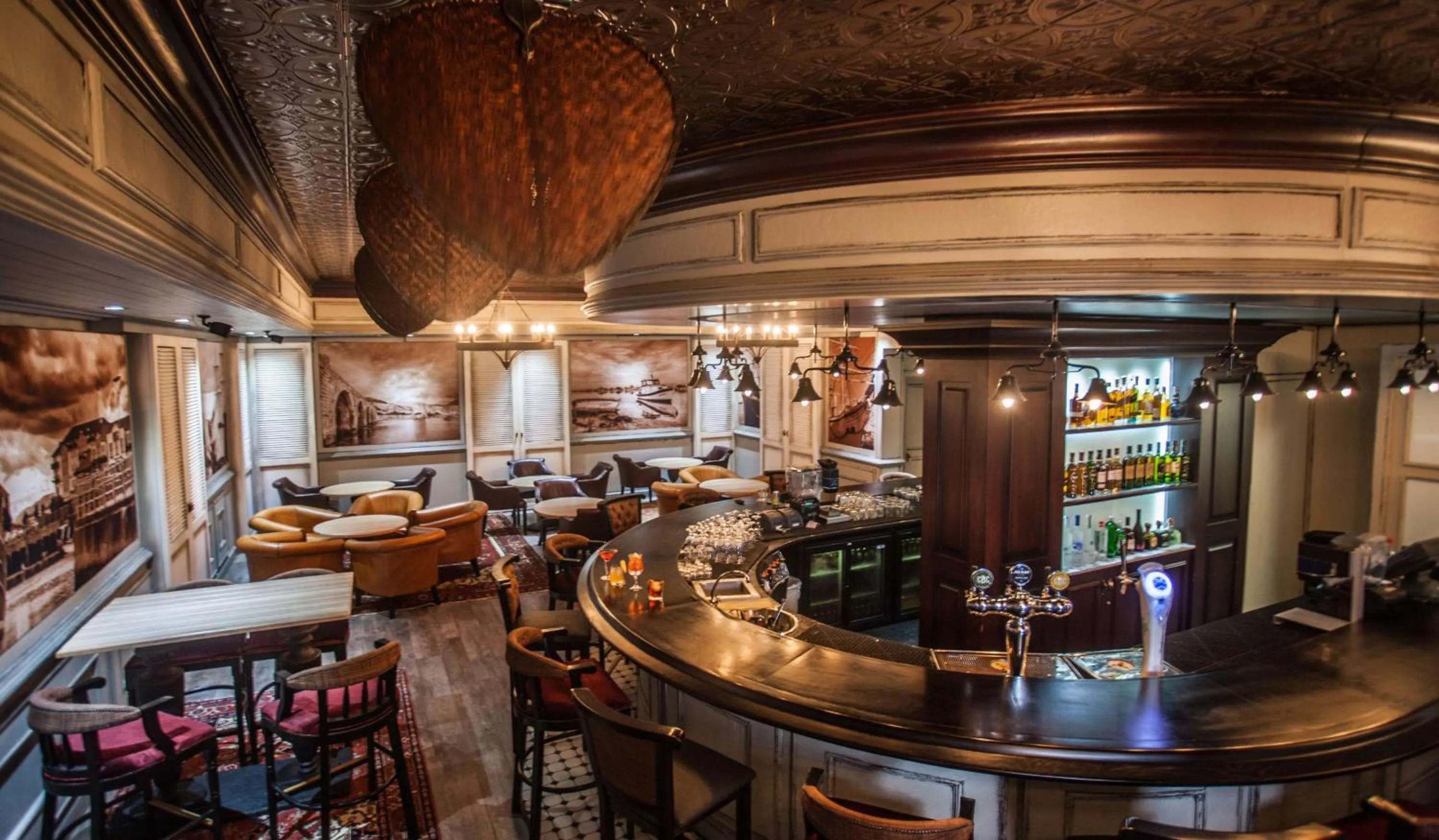 Lounge or bar in Southern Sun Elangeni & Maharani