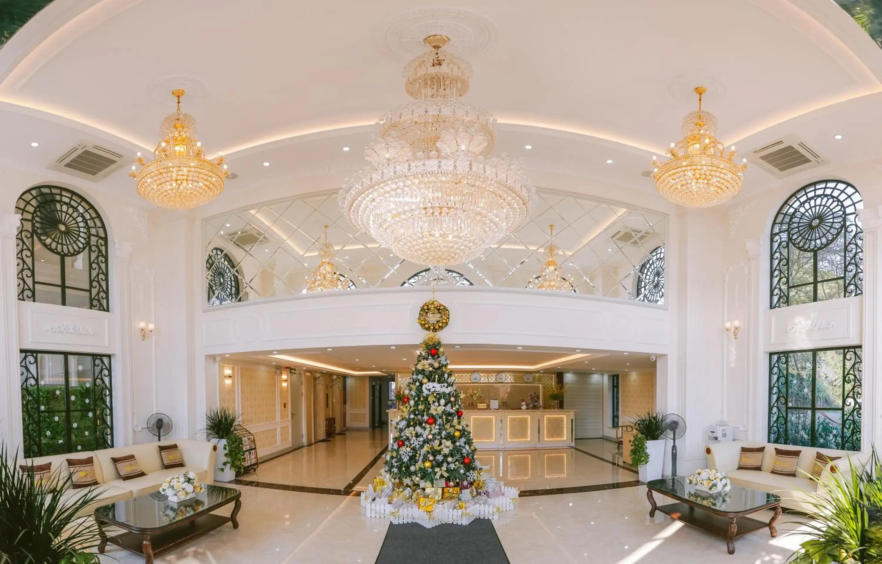 Lobby or reception in Vincent Halong Hotel Lobby or reception in Vincent Halong Hotel