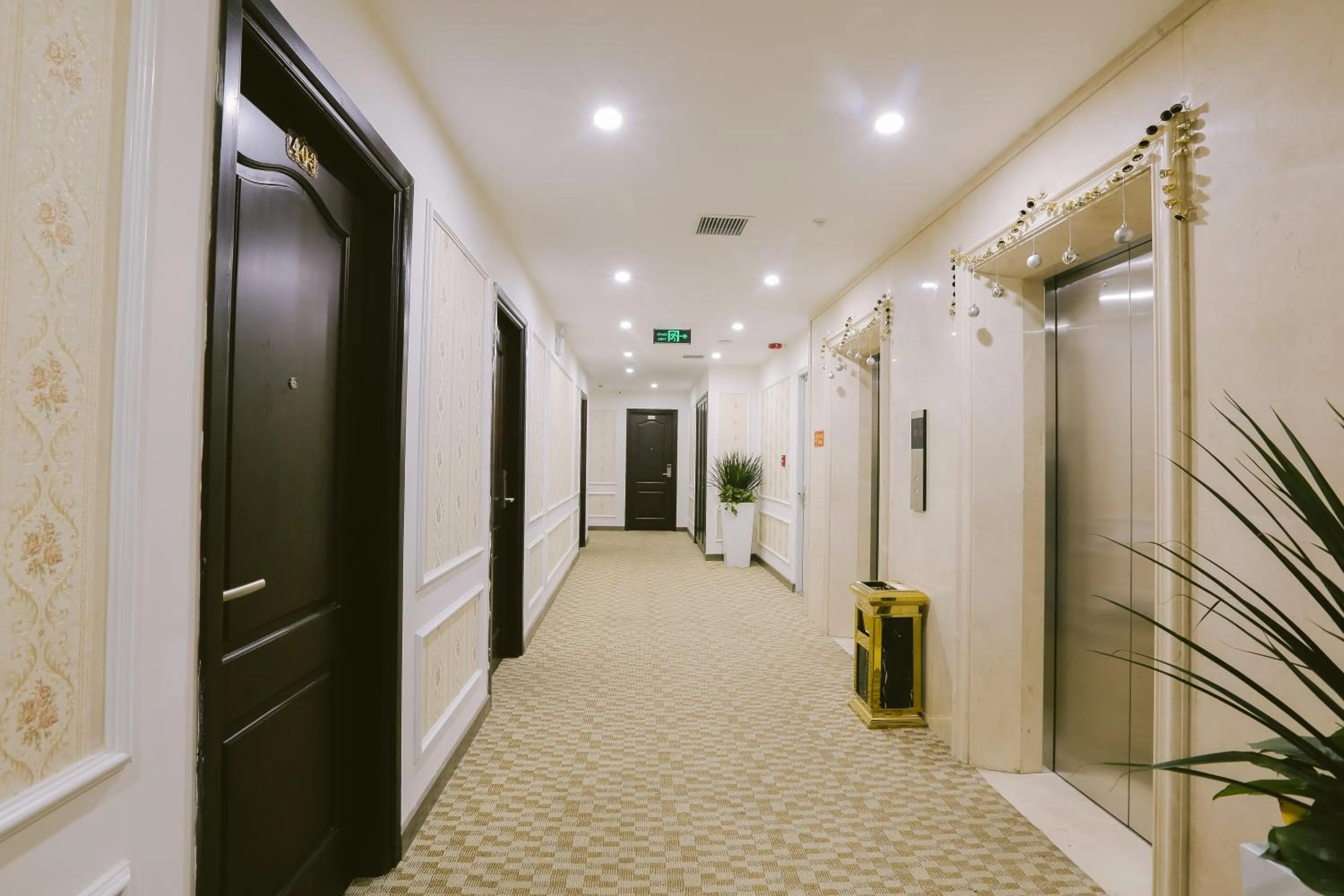 Area and facilities in Vincent Halong Hotel