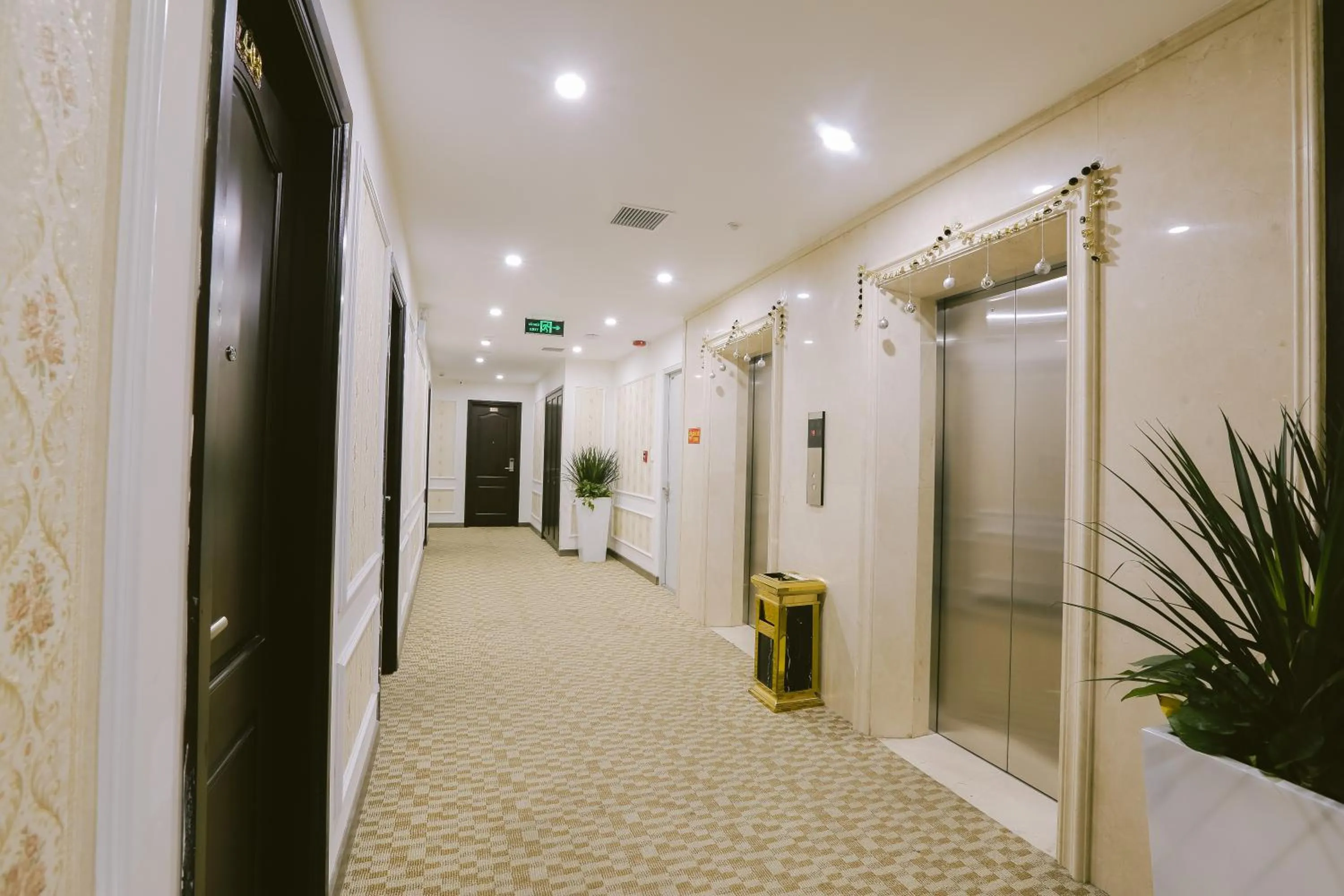 Area and facilities in Vincent Halong Hotel
