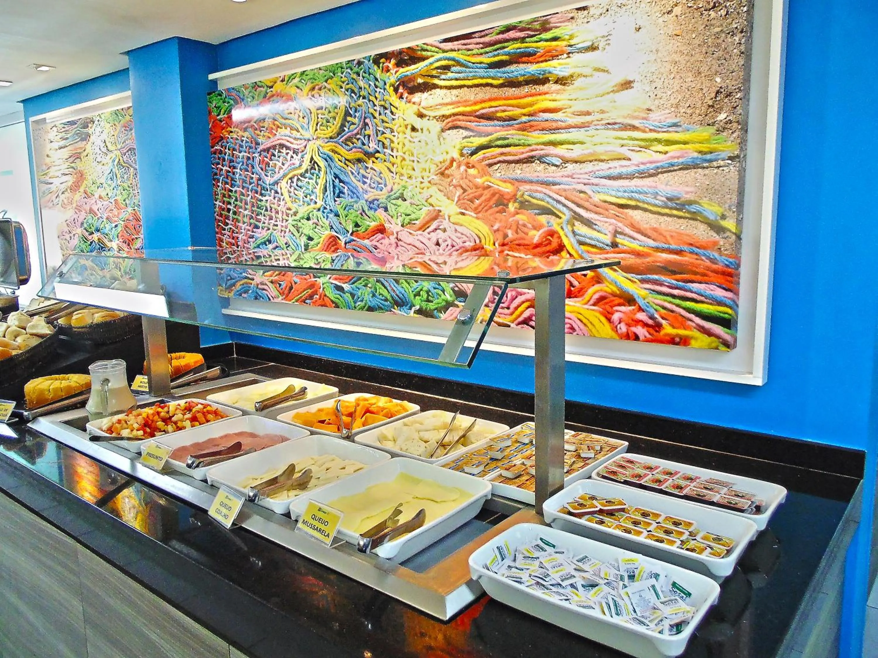 Buffet breakfast in Expresso R1