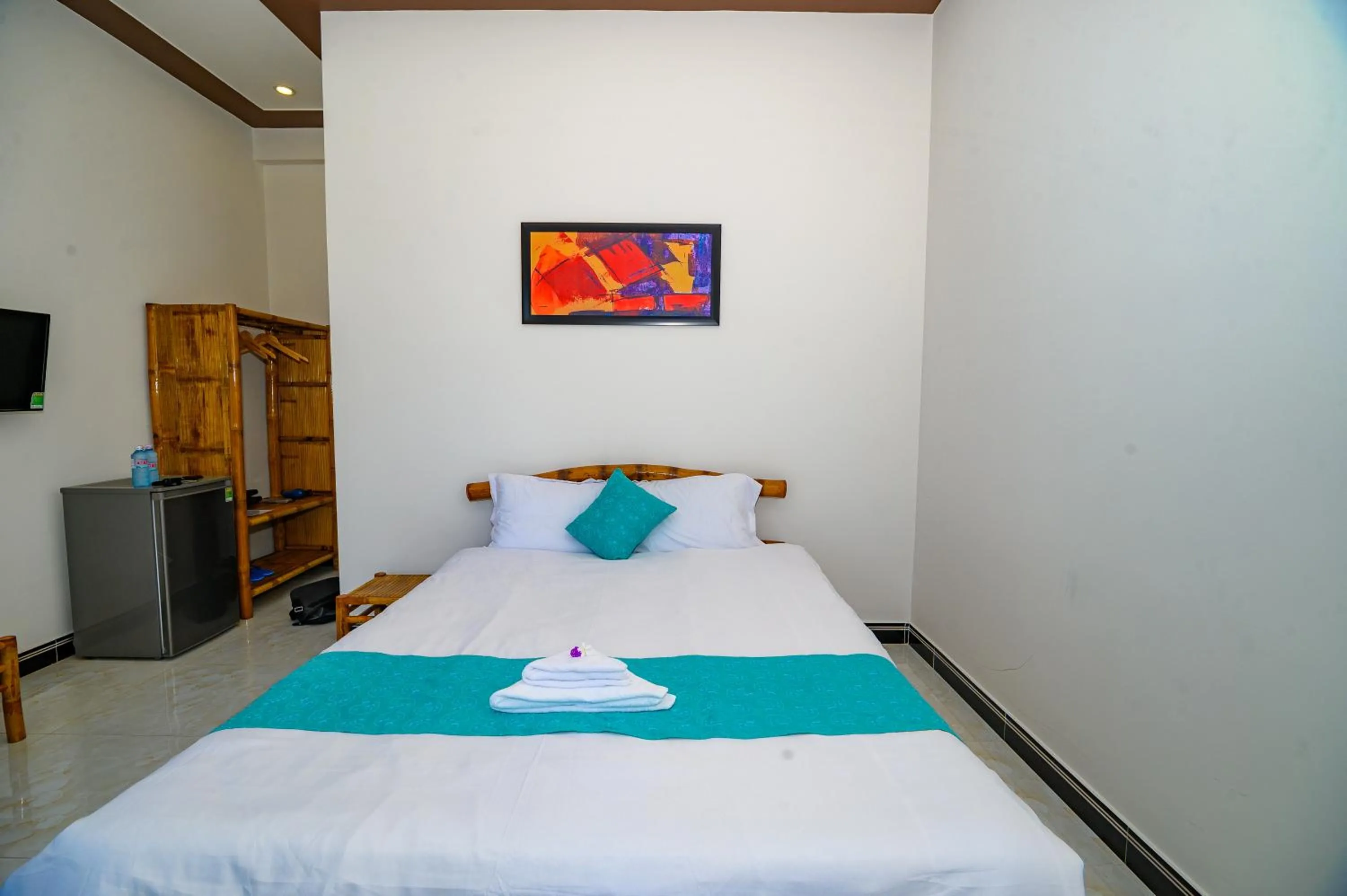 Staff, Bed in Hoi An Garden Sea Homestay