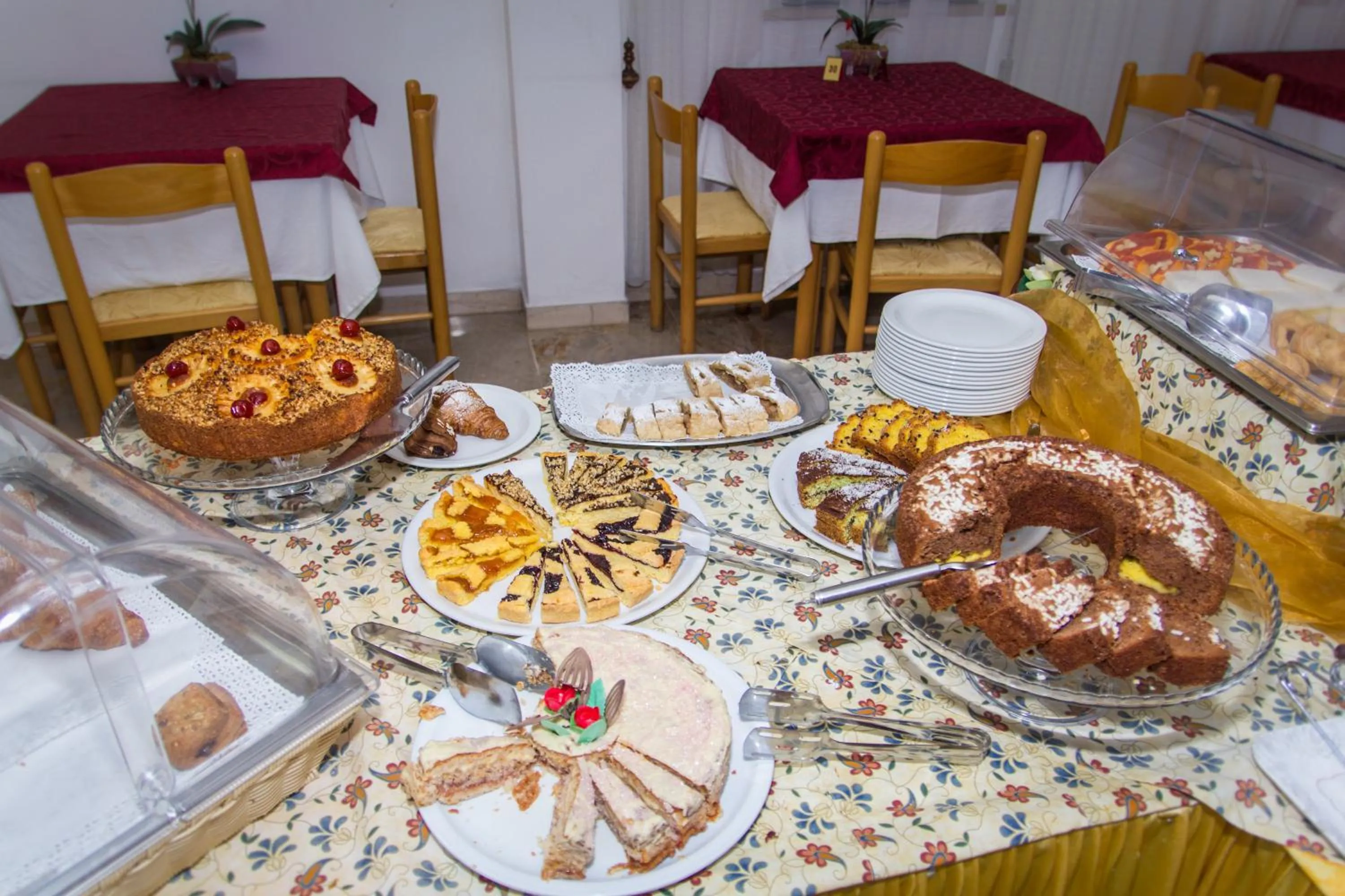 Breakfast in Hotel Trianon