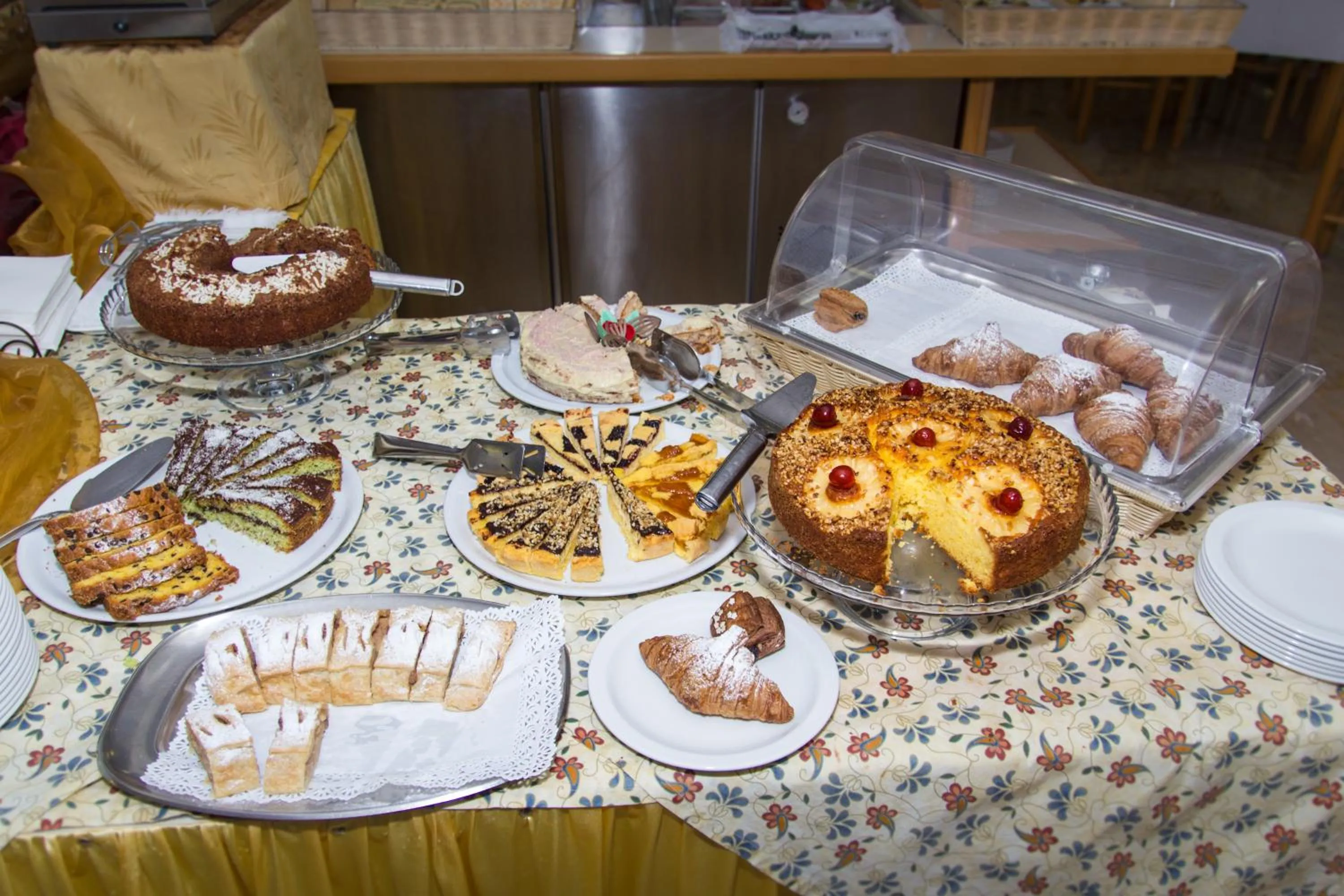 Breakfast in Hotel Trianon
